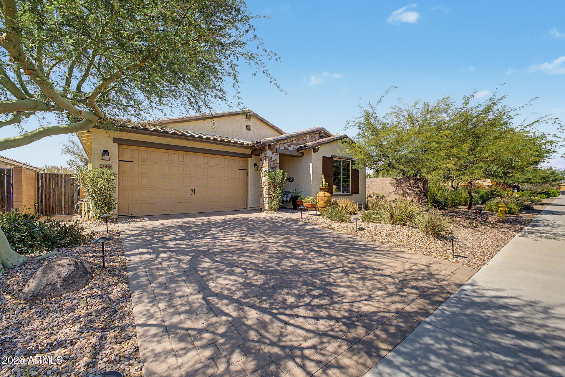 2688 E DANIEL Drive