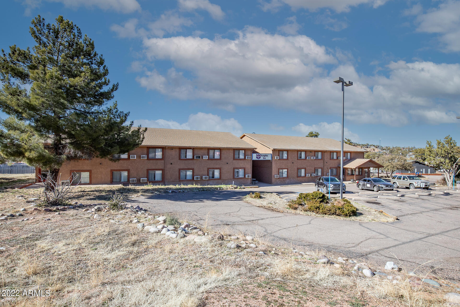 101 W Phoenix Street