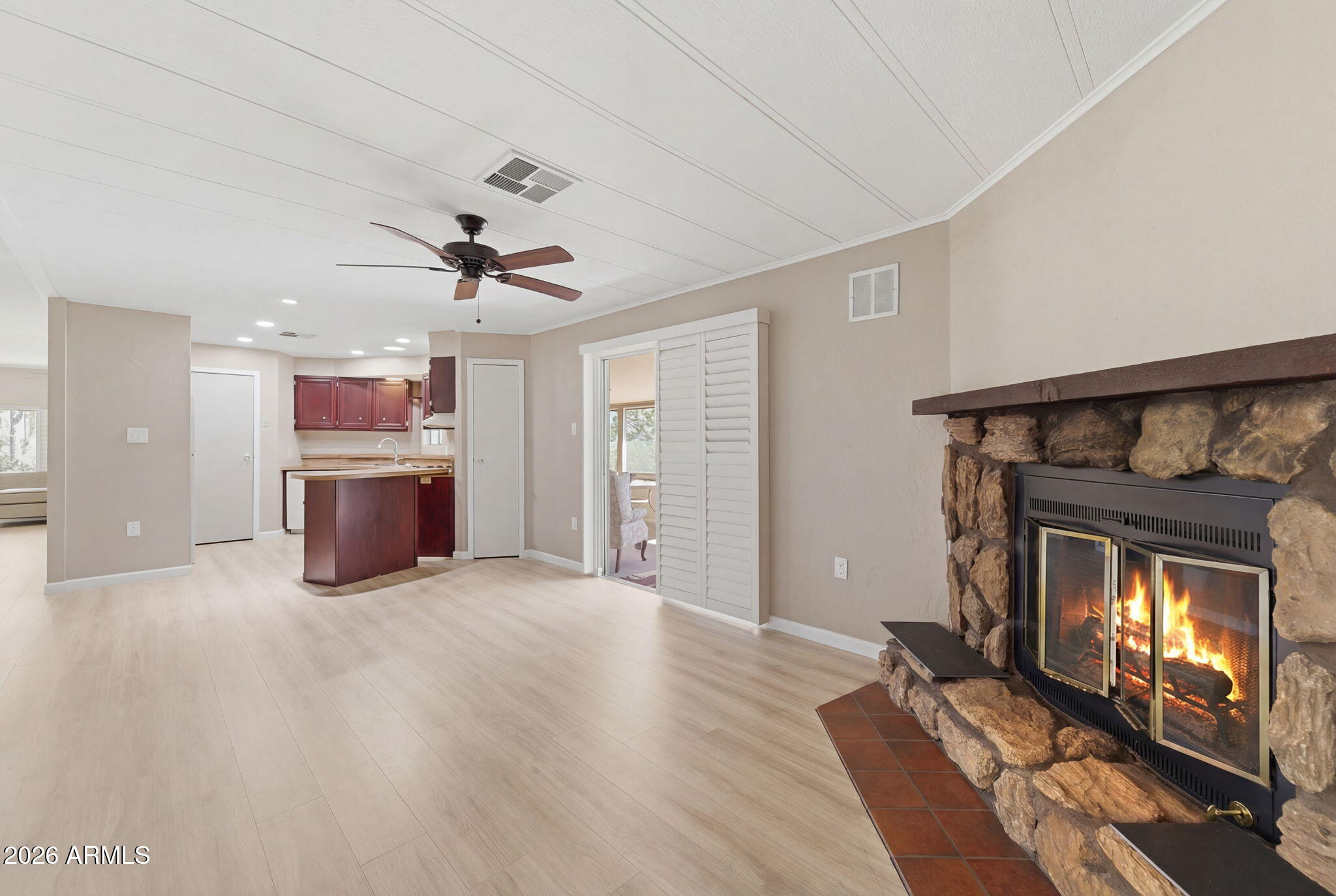 112 W Alpine Street 112