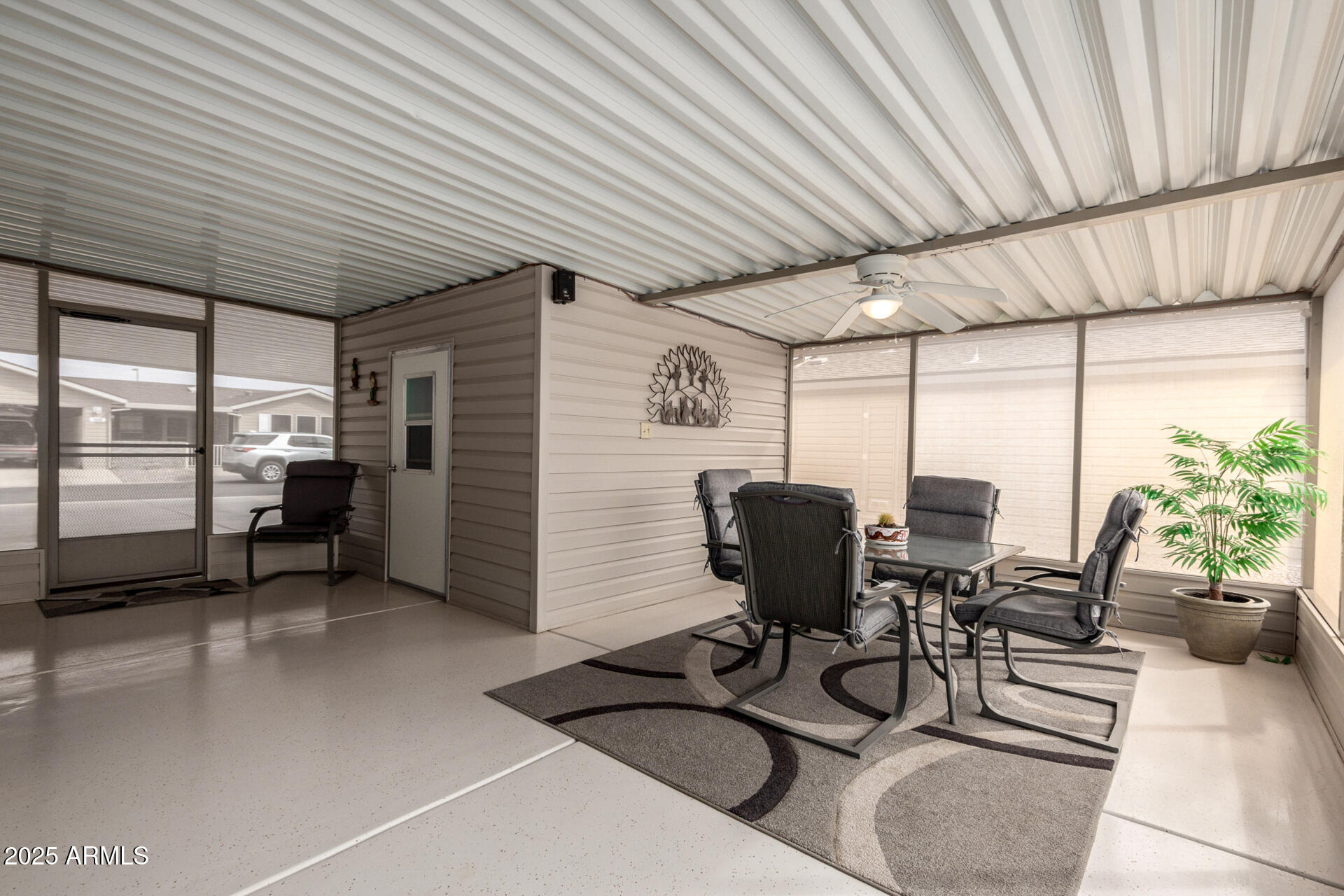 3301 S Goldfield Road 2076