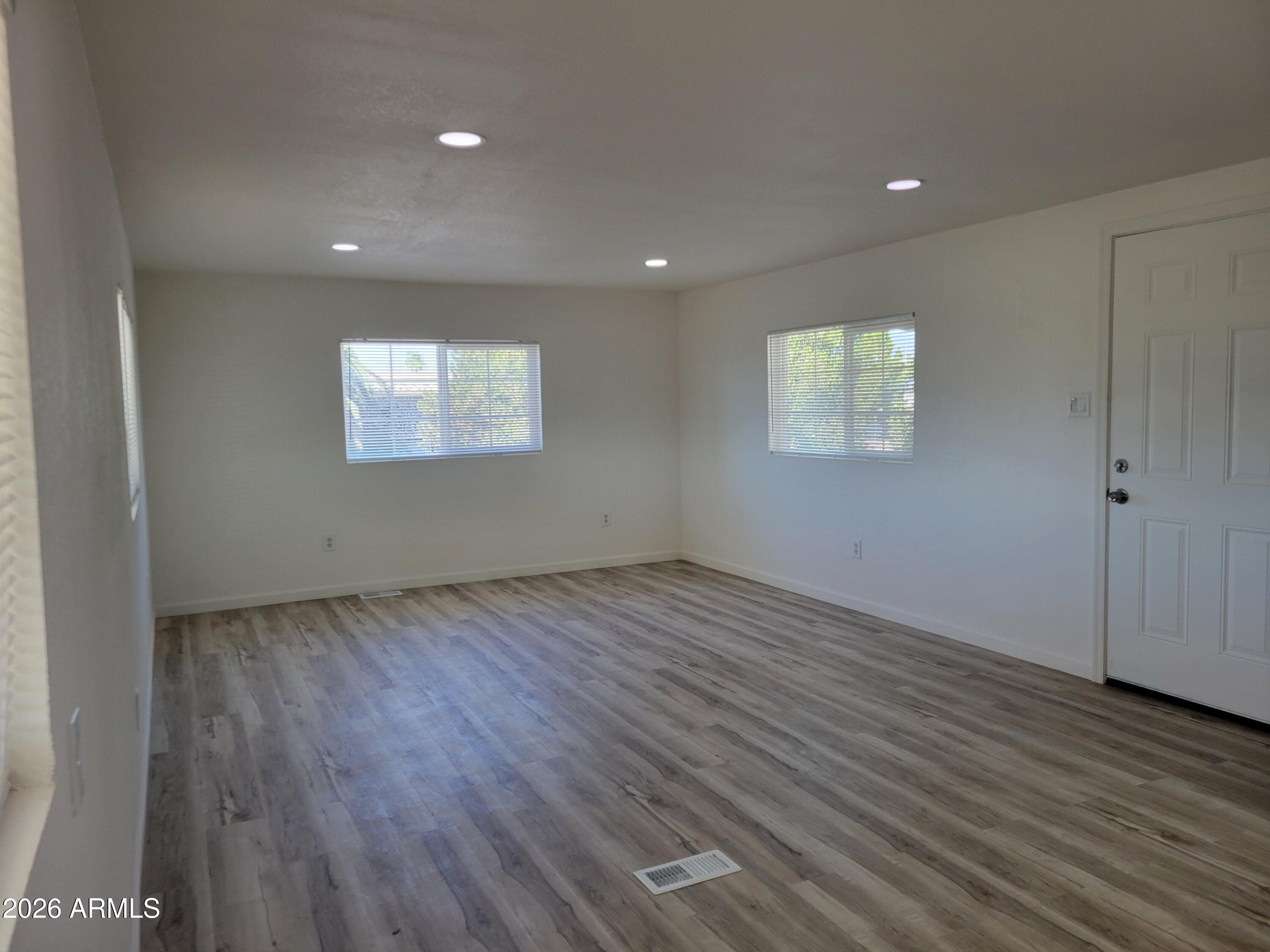 18026 N Cave Creek Road 1