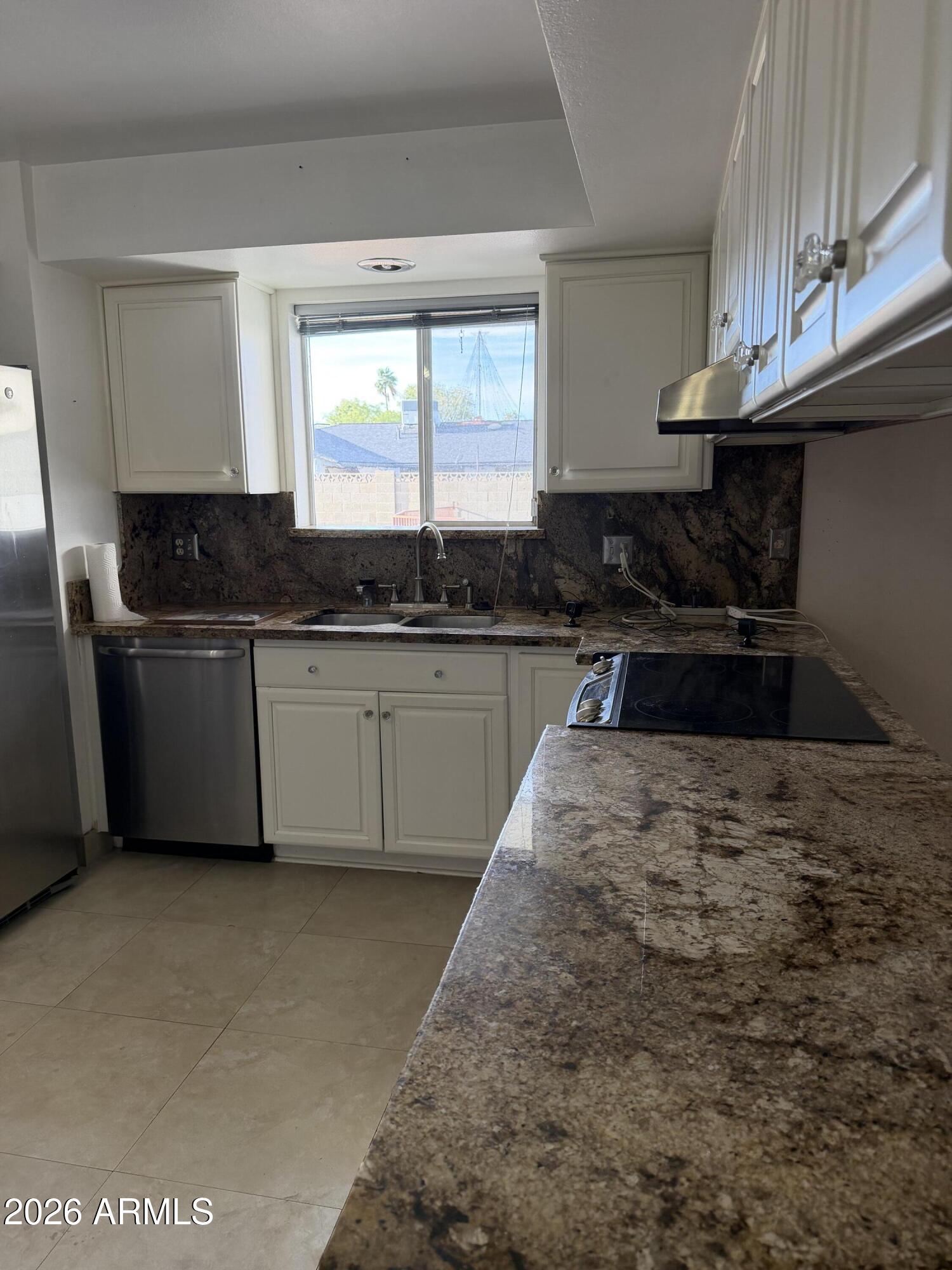 MELROSE PARADISE UNIT 5 - Residential