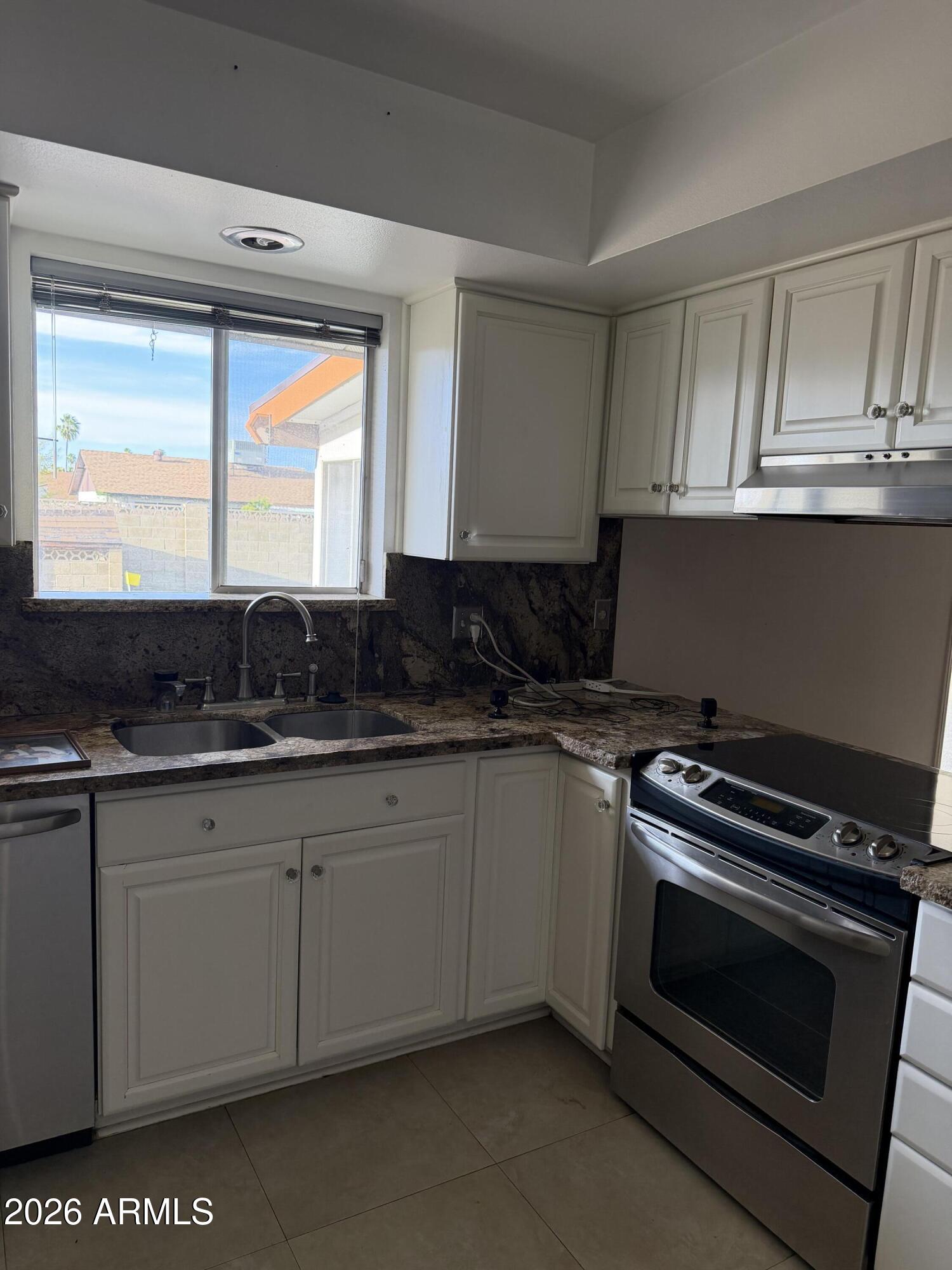 MELROSE PARADISE UNIT 5 - Residential