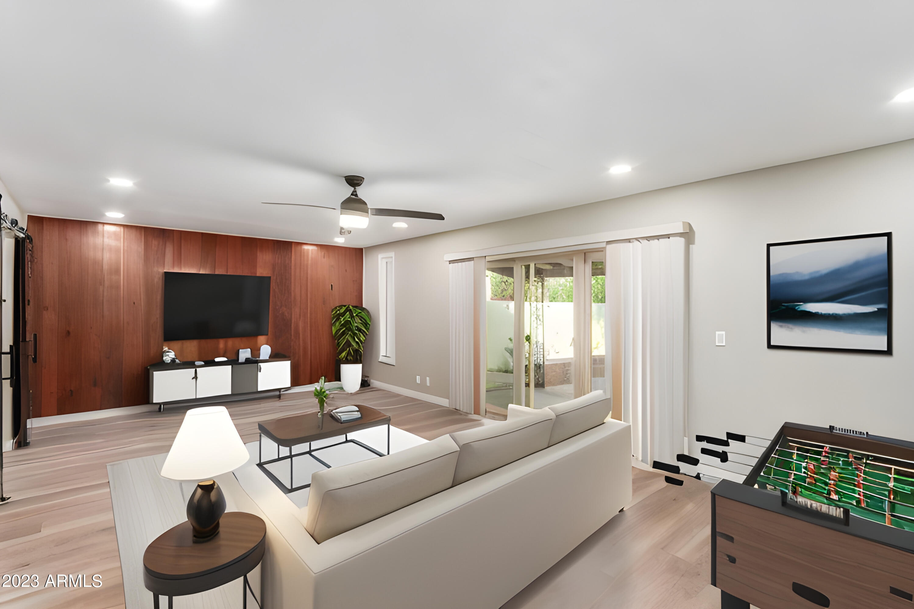 3037 S COUNTRY CLUB Way