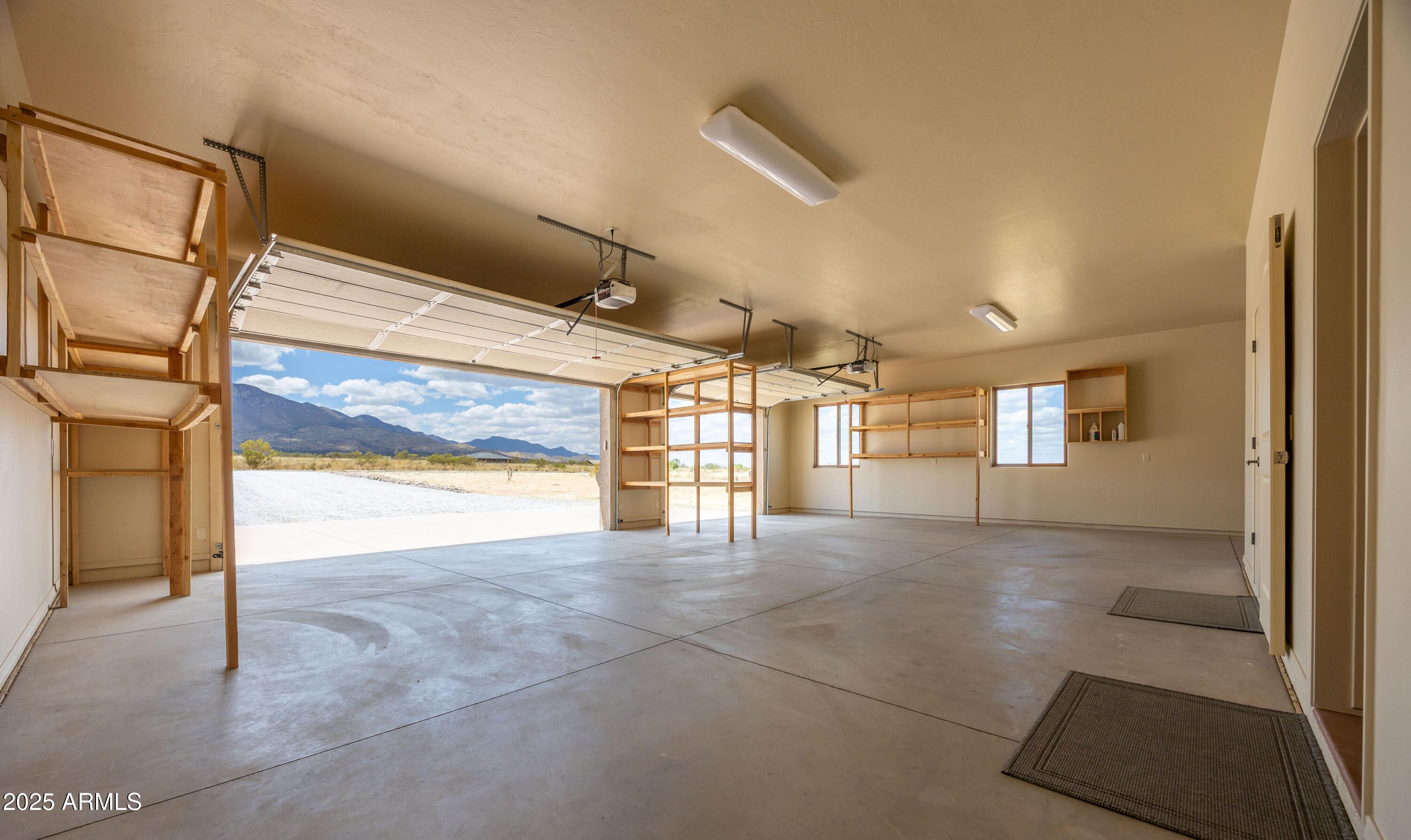 LA PRADERA ESTATES - Residential