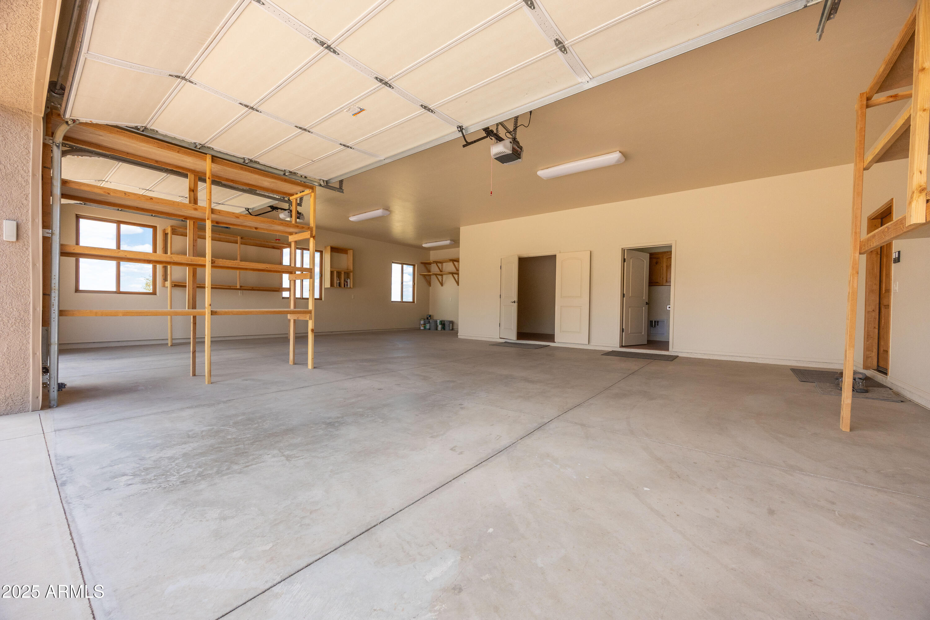 LA PRADERA ESTATES - Residential