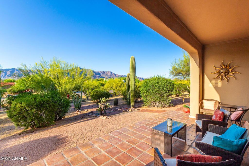 Photo of 10653 E Sleepy Hollow Trail, Gold Canyon, AZ 85118 (MLS # 6995094)