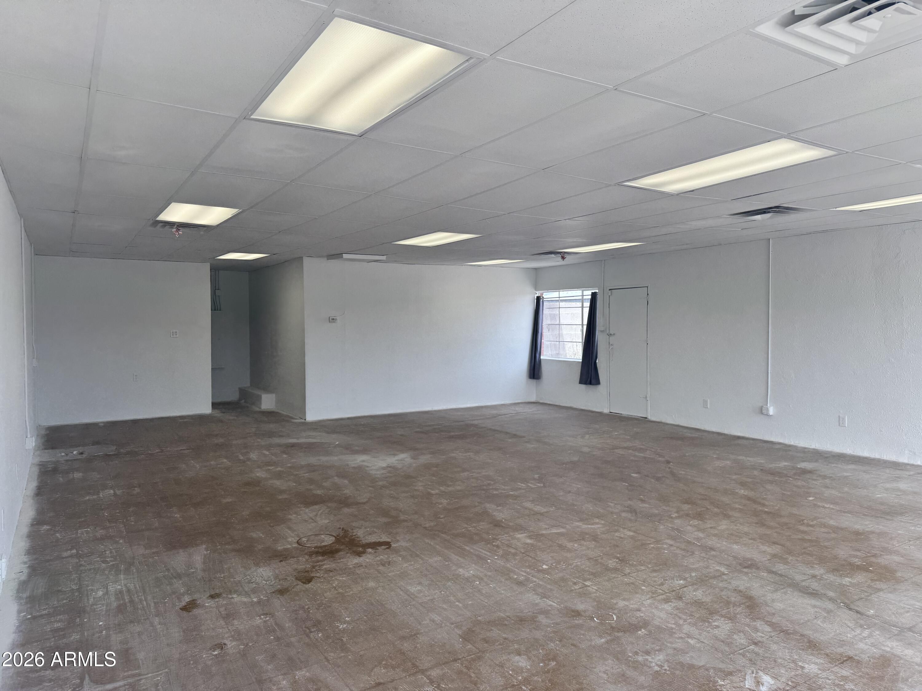 105 N DELAWARE Drive