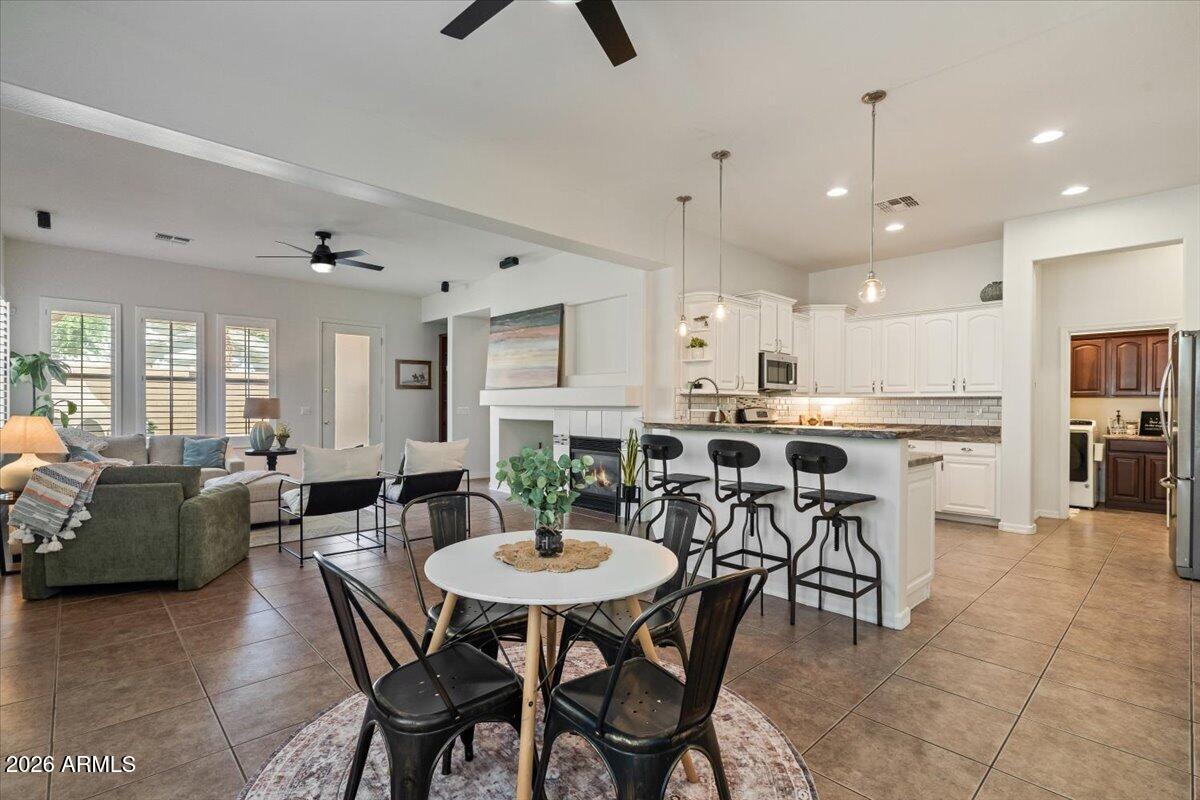 20398 W THAYER Street