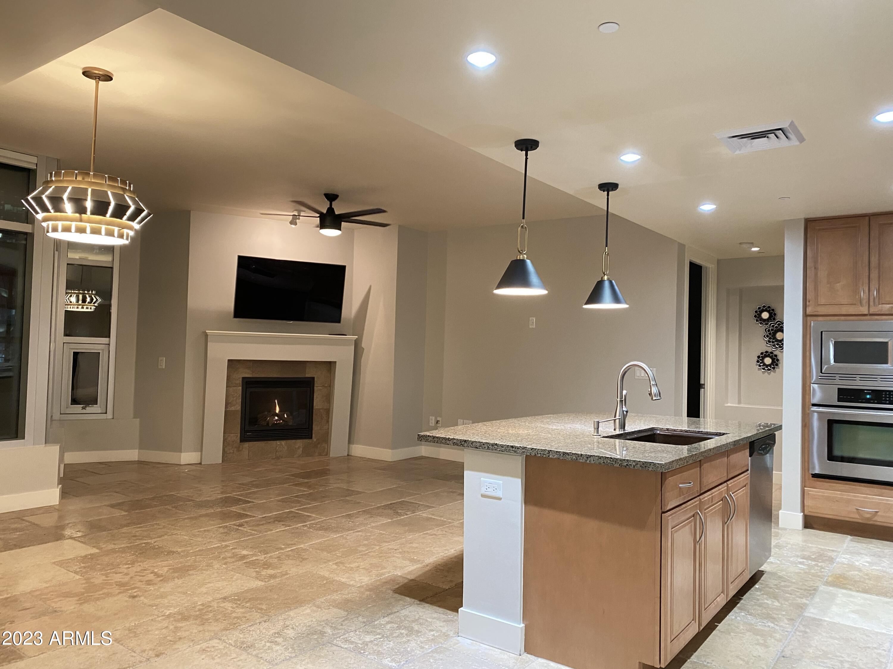 140 E RIO SALADO Parkway 409