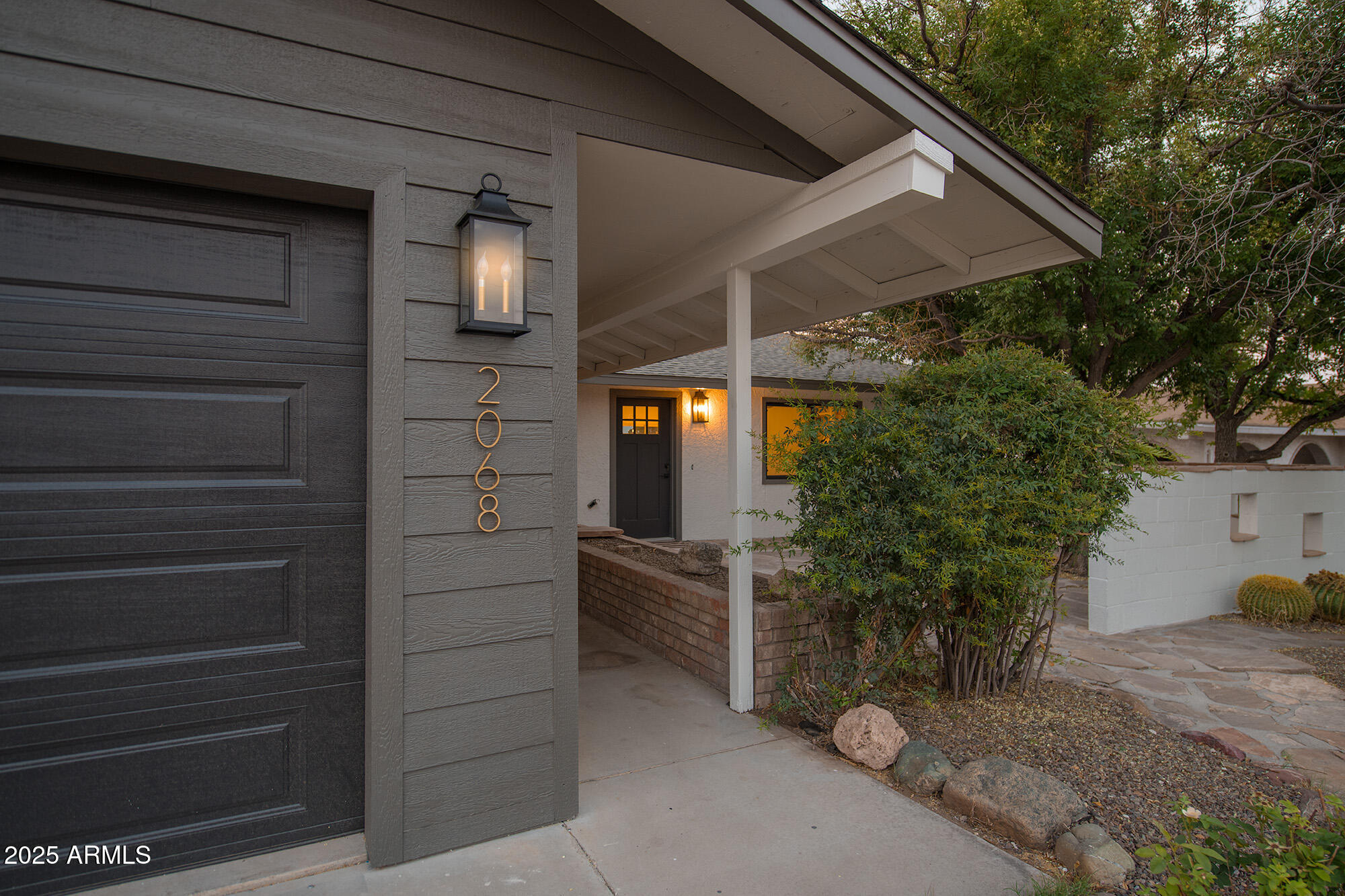 2068 S WRANGLERS Way