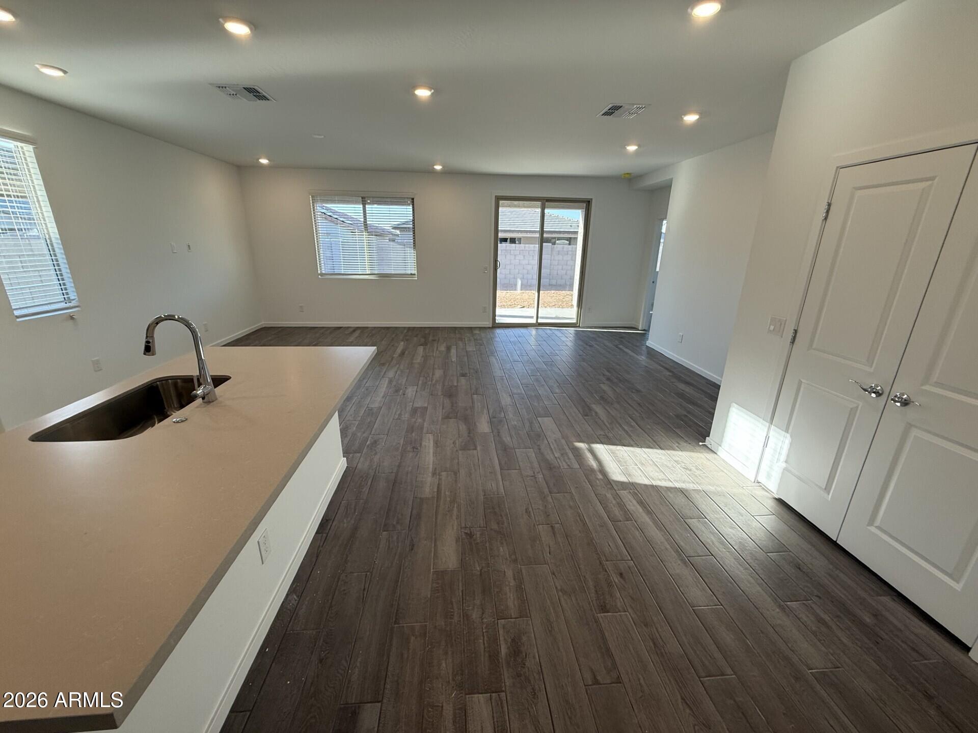 25211 W LA SALLE Street