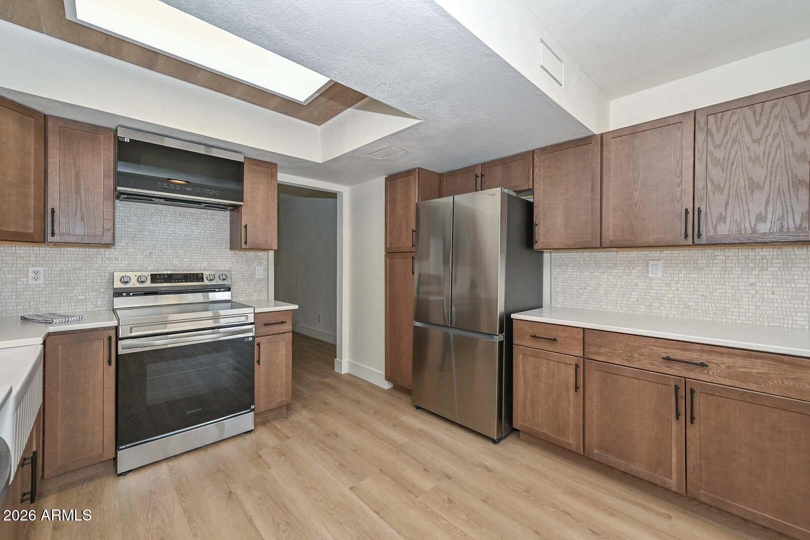 1701 N MILLER Road