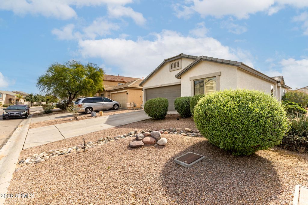 Photo of 1377 E Pryor Road, San Tan Valley, AZ 85140 (MLS # 6979123)