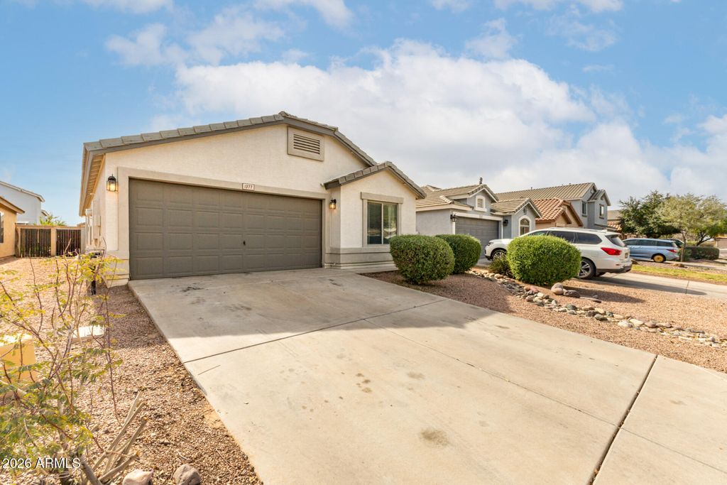 Photo of 1377 E Pryor Road, San Tan Valley, AZ 85140 (MLS # 6979123)