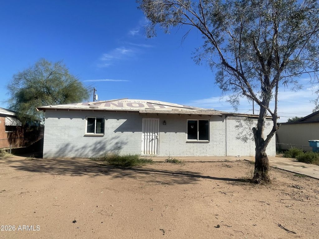 Photo of 5031 S 36th Drive, Phoenix, AZ 85041 (MLS # 7029127)