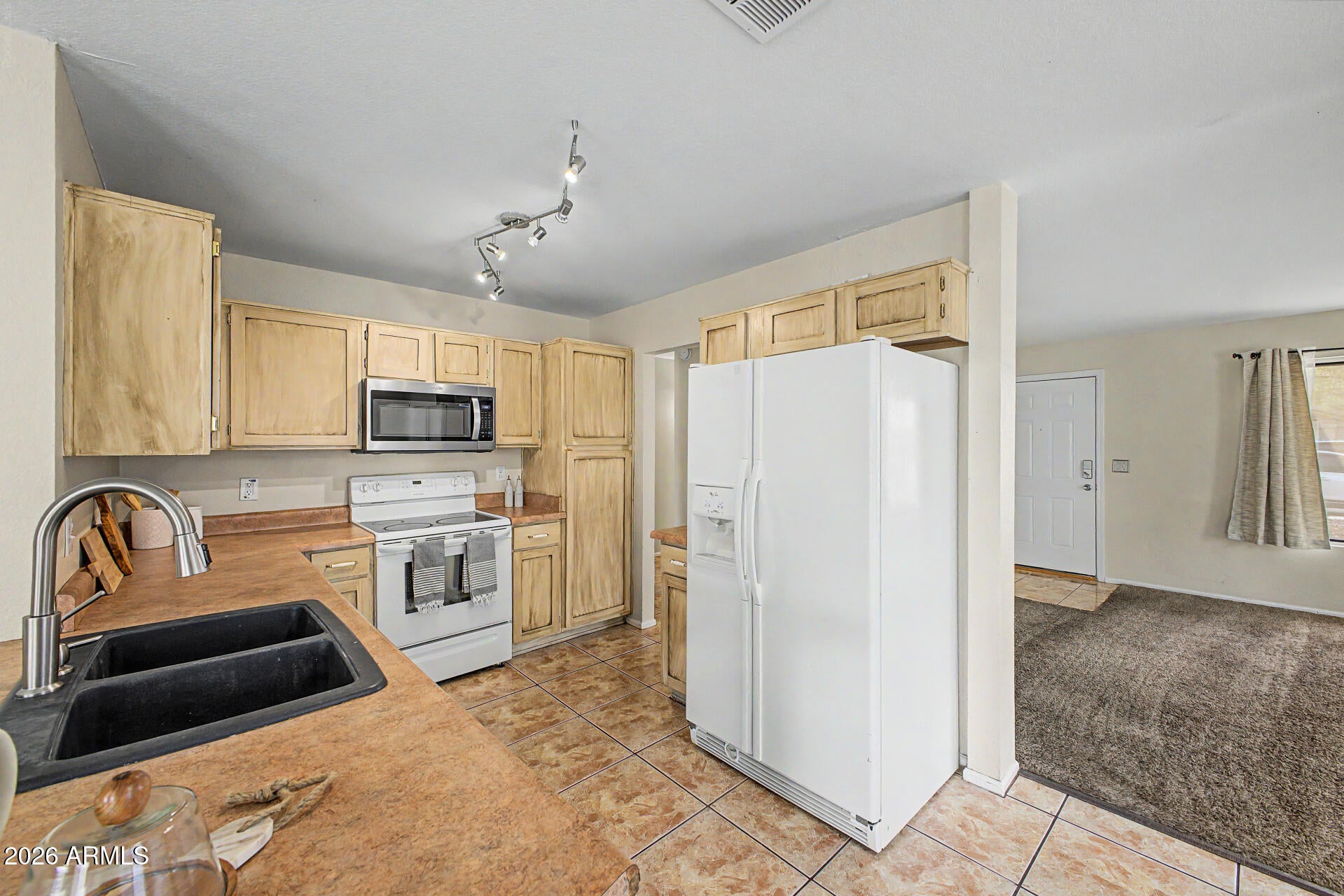 3226 W WILLIAMS Drive
