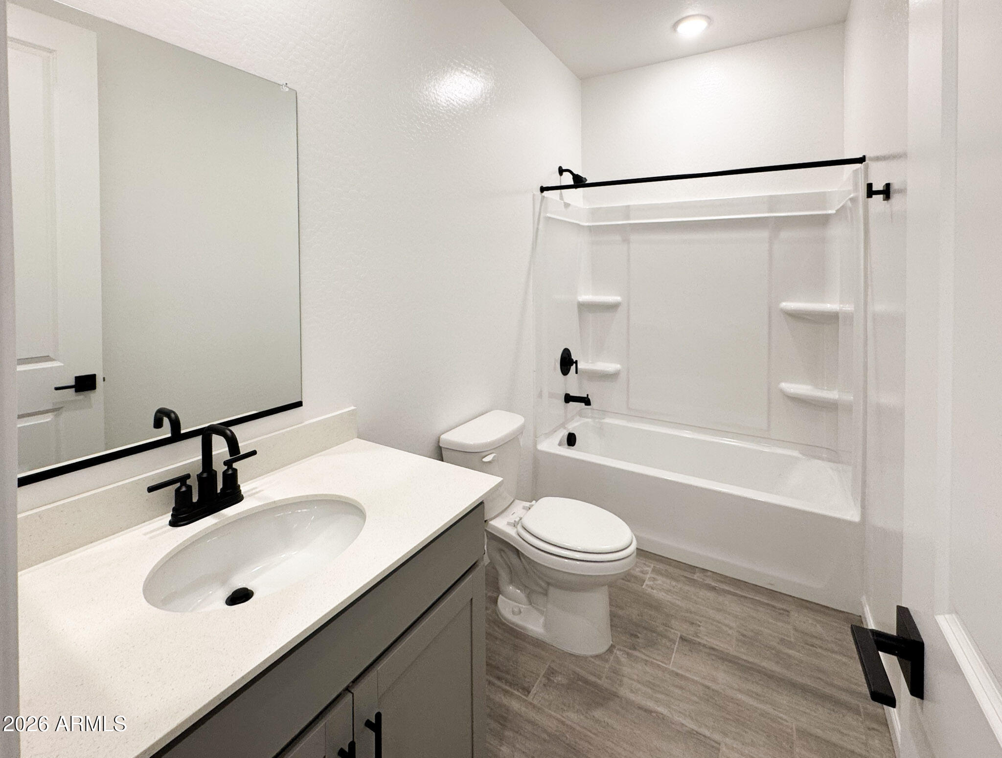 15707 W CAMDEN Avenue