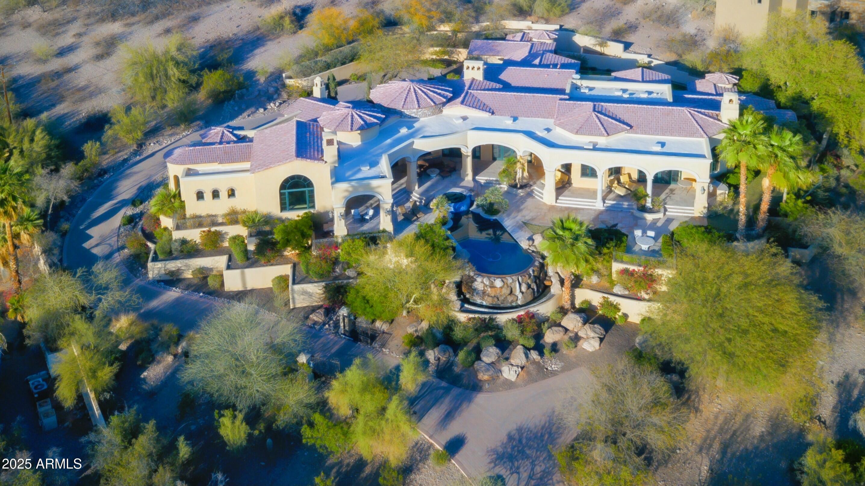 Phoenix, Arizona 85018, United States, 4 Bedrooms Bedrooms, ,6 BathroomsBathrooms,Residential,Active,33905