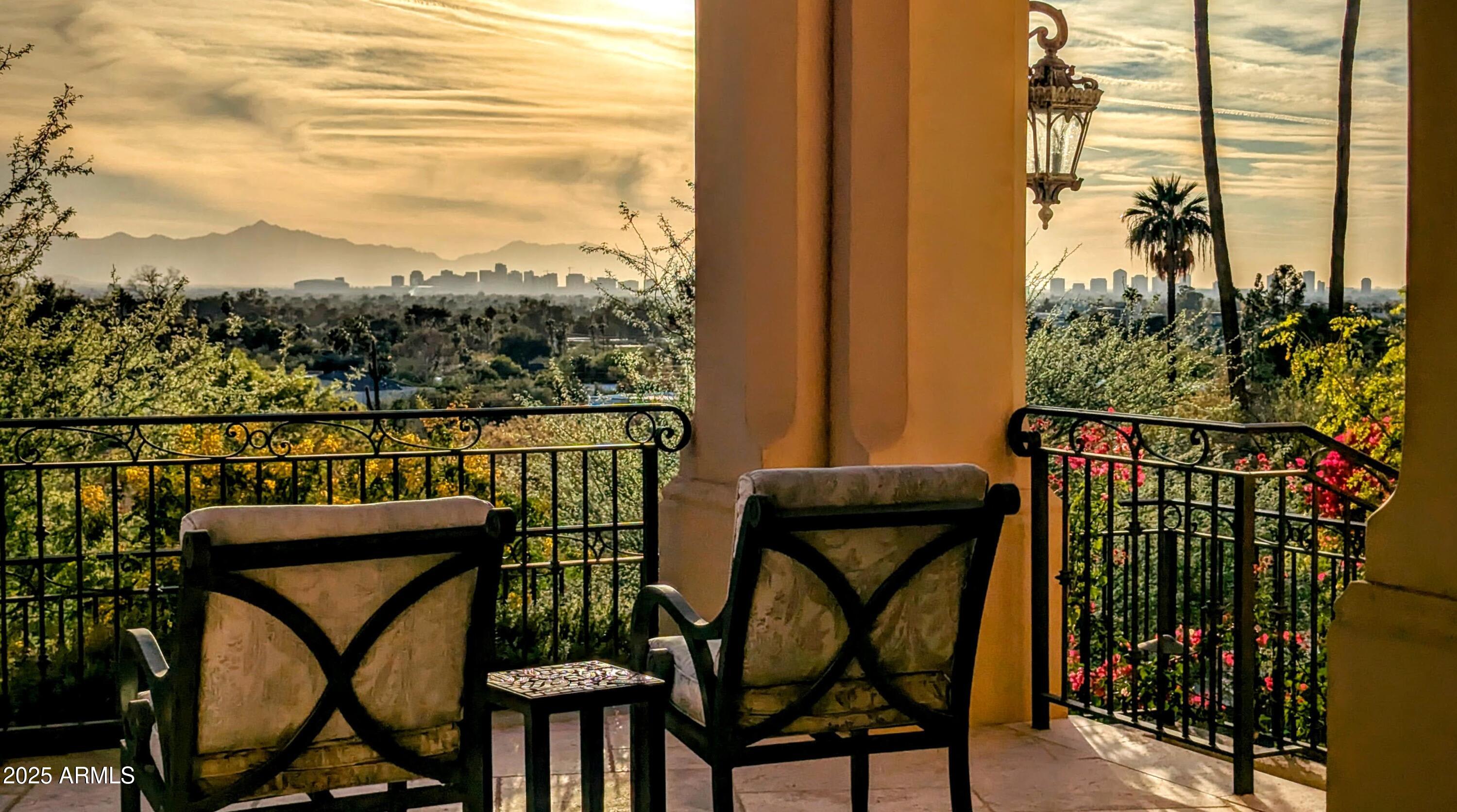 Phoenix, Arizona 85018, United States, 4 Bedrooms Bedrooms, ,6 BathroomsBathrooms,Residential,Active,33905