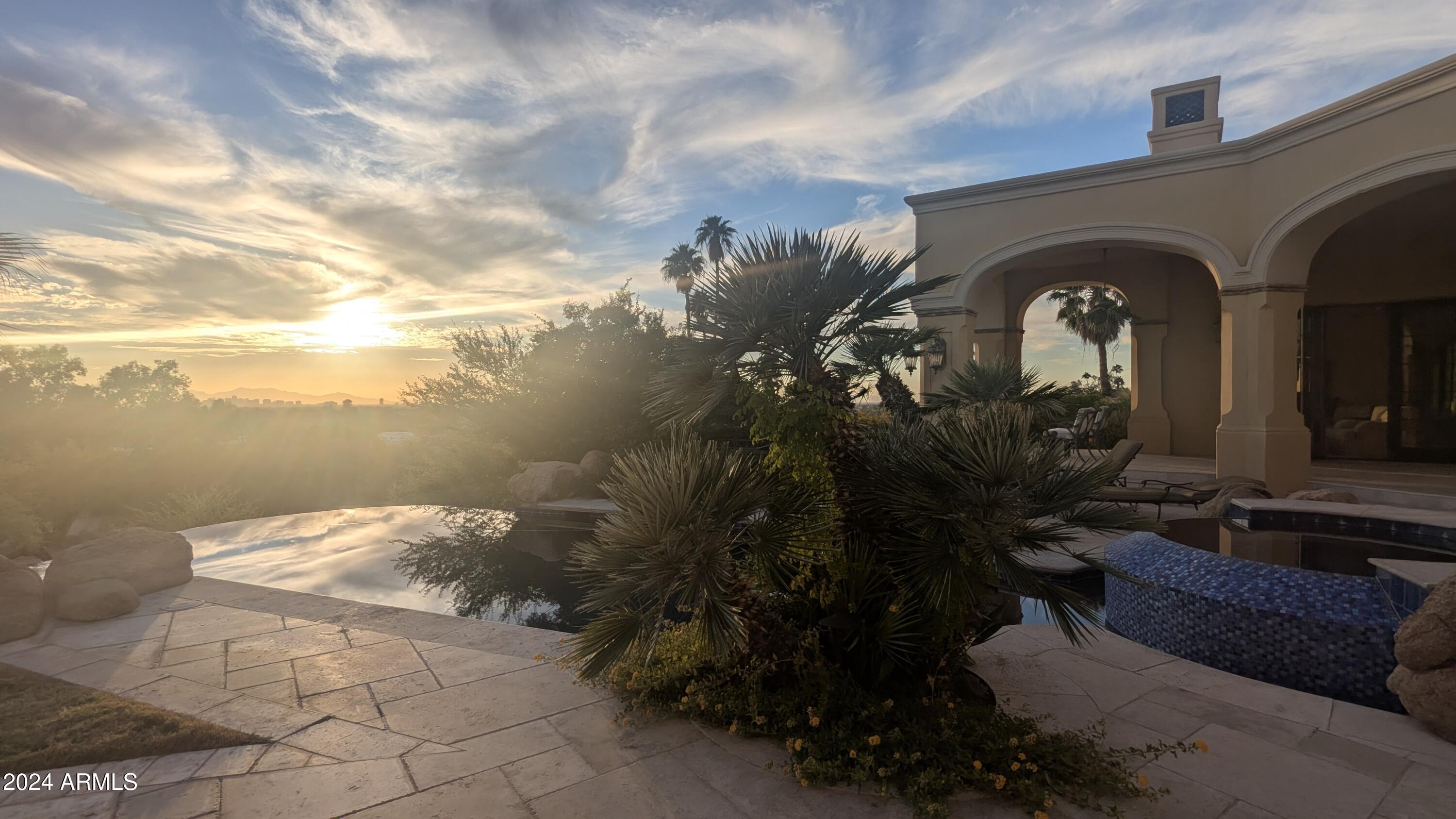 Phoenix, Arizona 85018, United States, 4 Bedrooms Bedrooms, ,6 BathroomsBathrooms,Residential,Active,33905