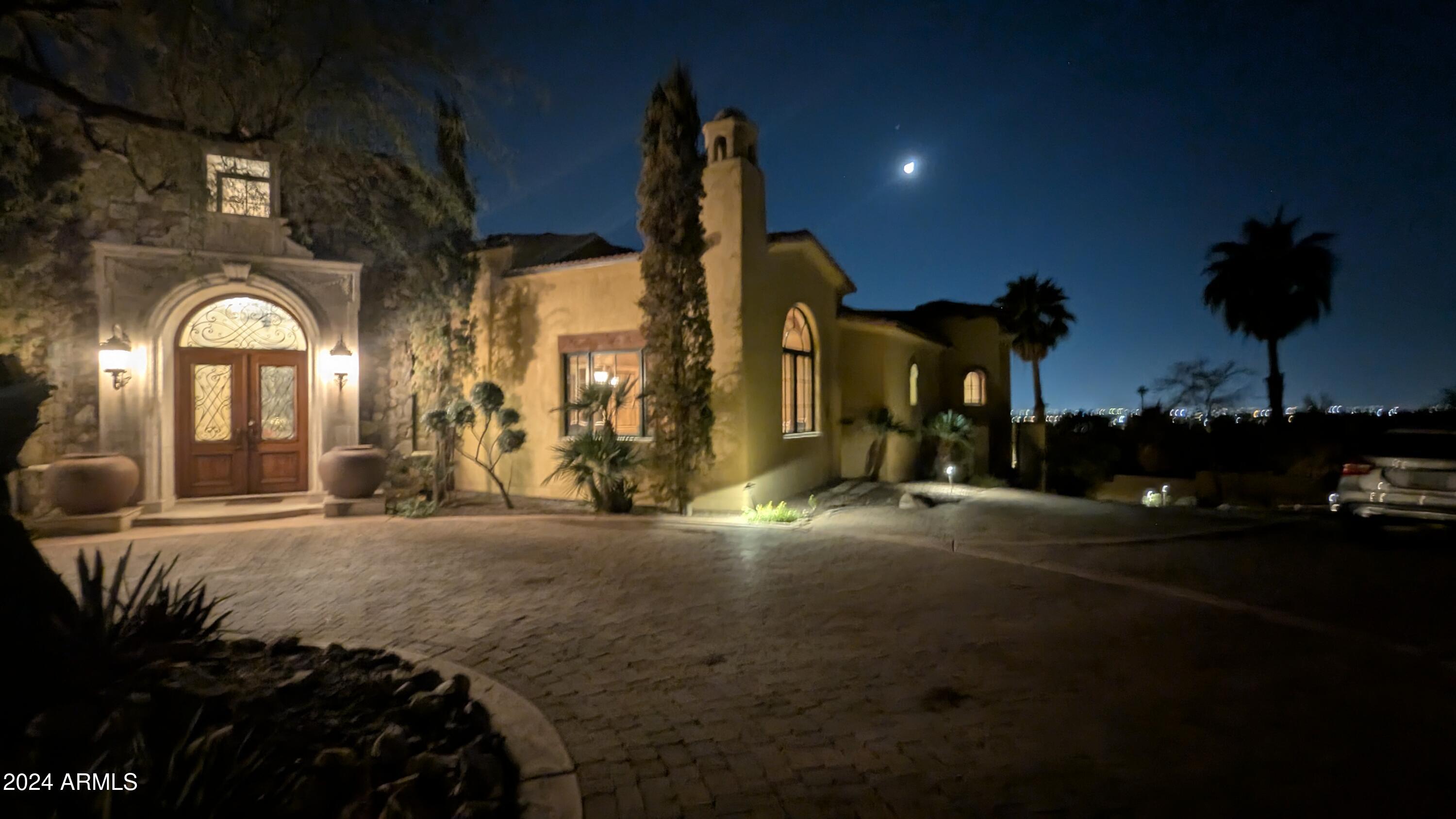 Phoenix, Arizona 85018, United States, 4 Bedrooms Bedrooms, ,6 BathroomsBathrooms,Residential,Active,33905