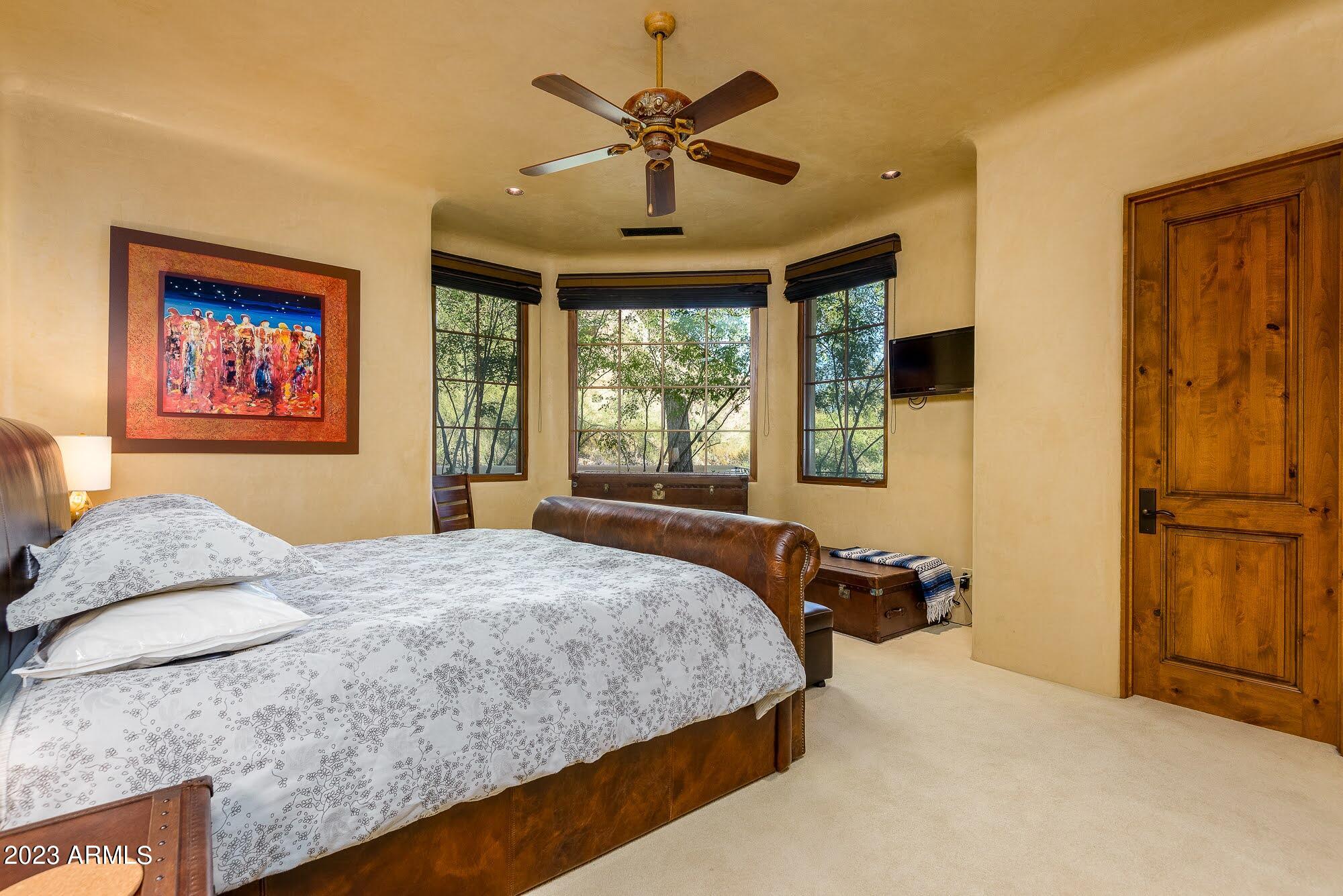 Phoenix, Arizona 85018, United States, 4 Bedrooms Bedrooms, ,6 BathroomsBathrooms,Residential,Active,33905