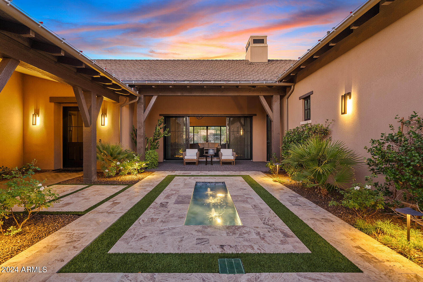 8848 E VIA DEL SOL Drive