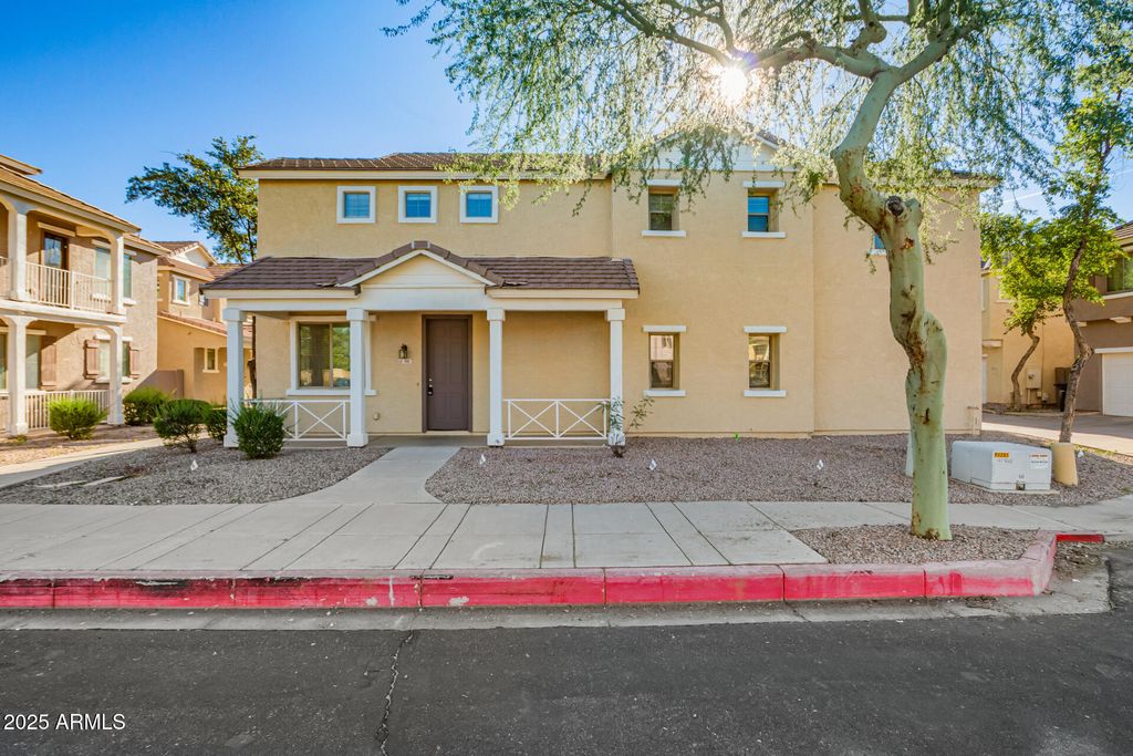 Photo of 591 S Buena Vista Court, Gilbert, AZ 85296 (MLS # 6953890)