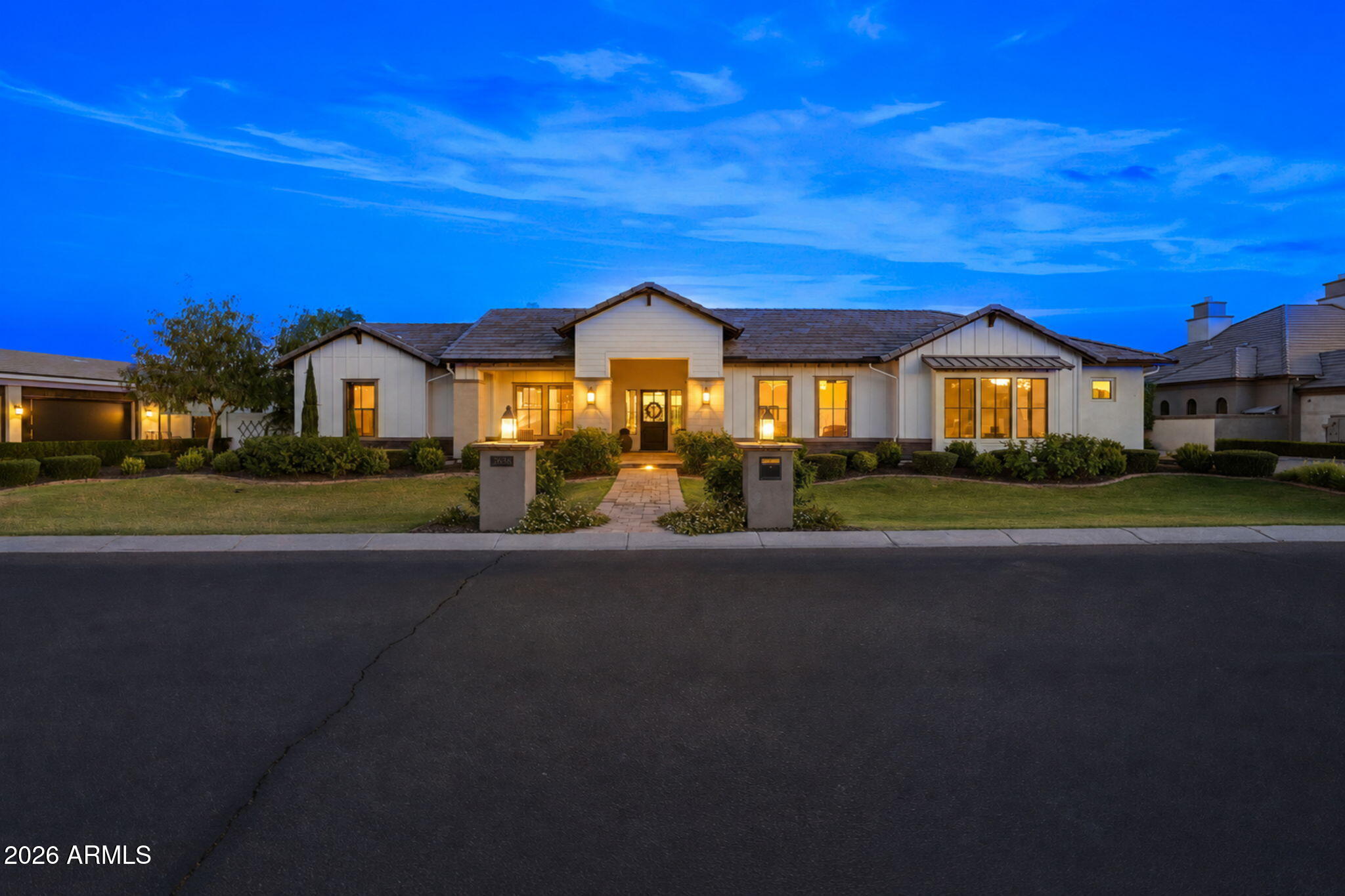 2653 E ORIOLE Drive