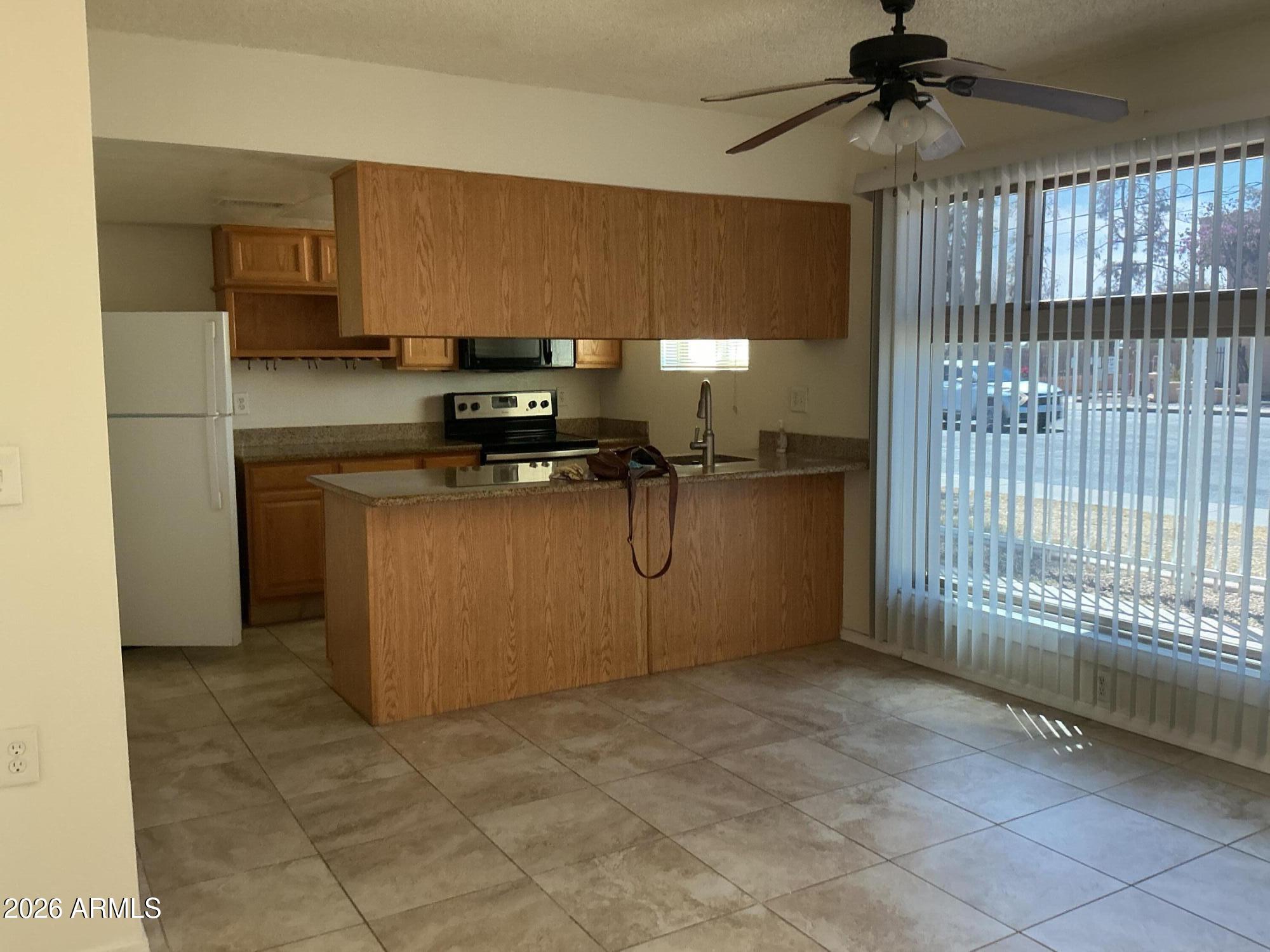 LOMA LINDA CONDOMINIUM - Residential