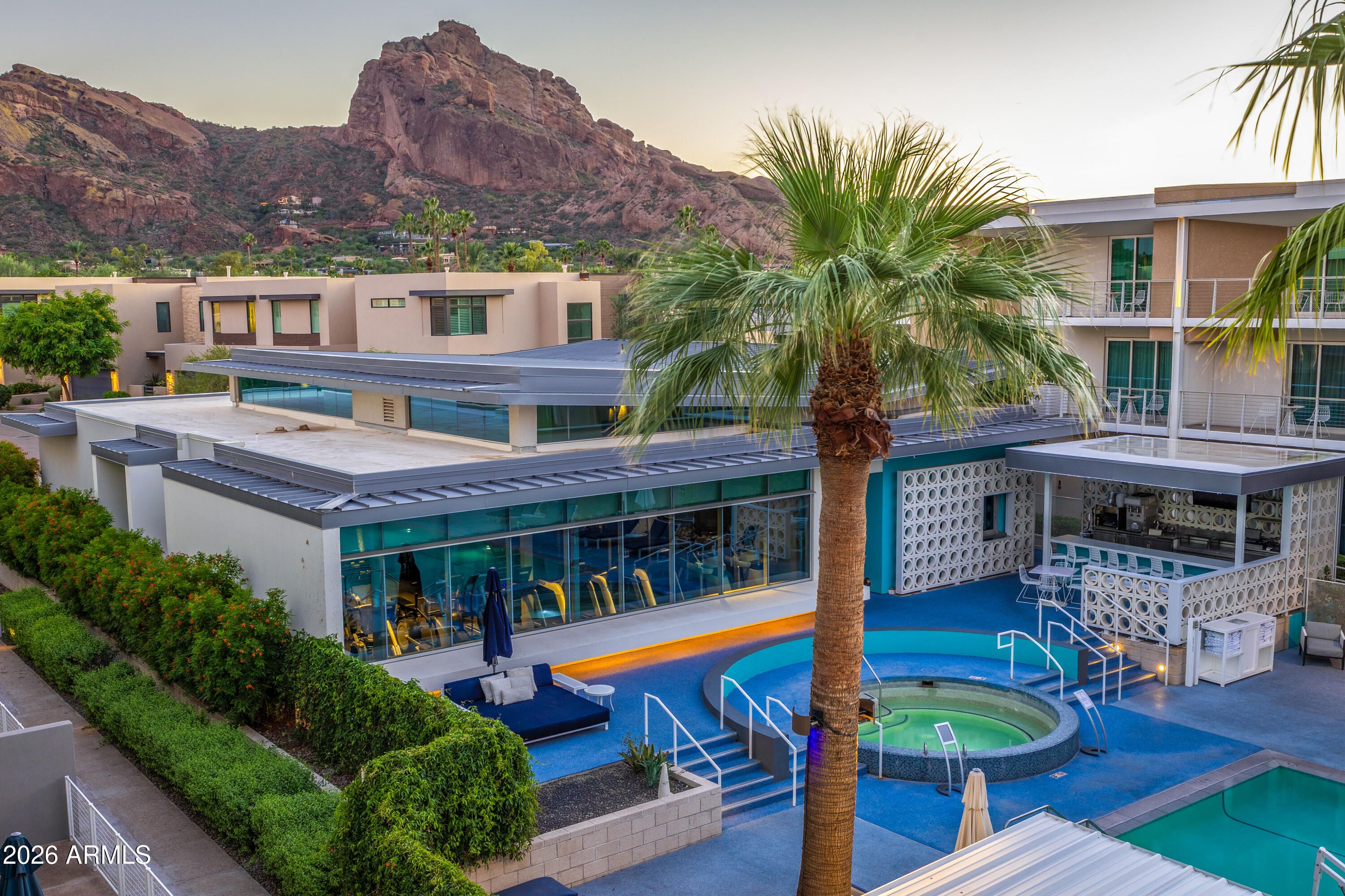 MOUNTAIN SHADOWS RESORT - CONDOMINIUM HOTEL - Residential