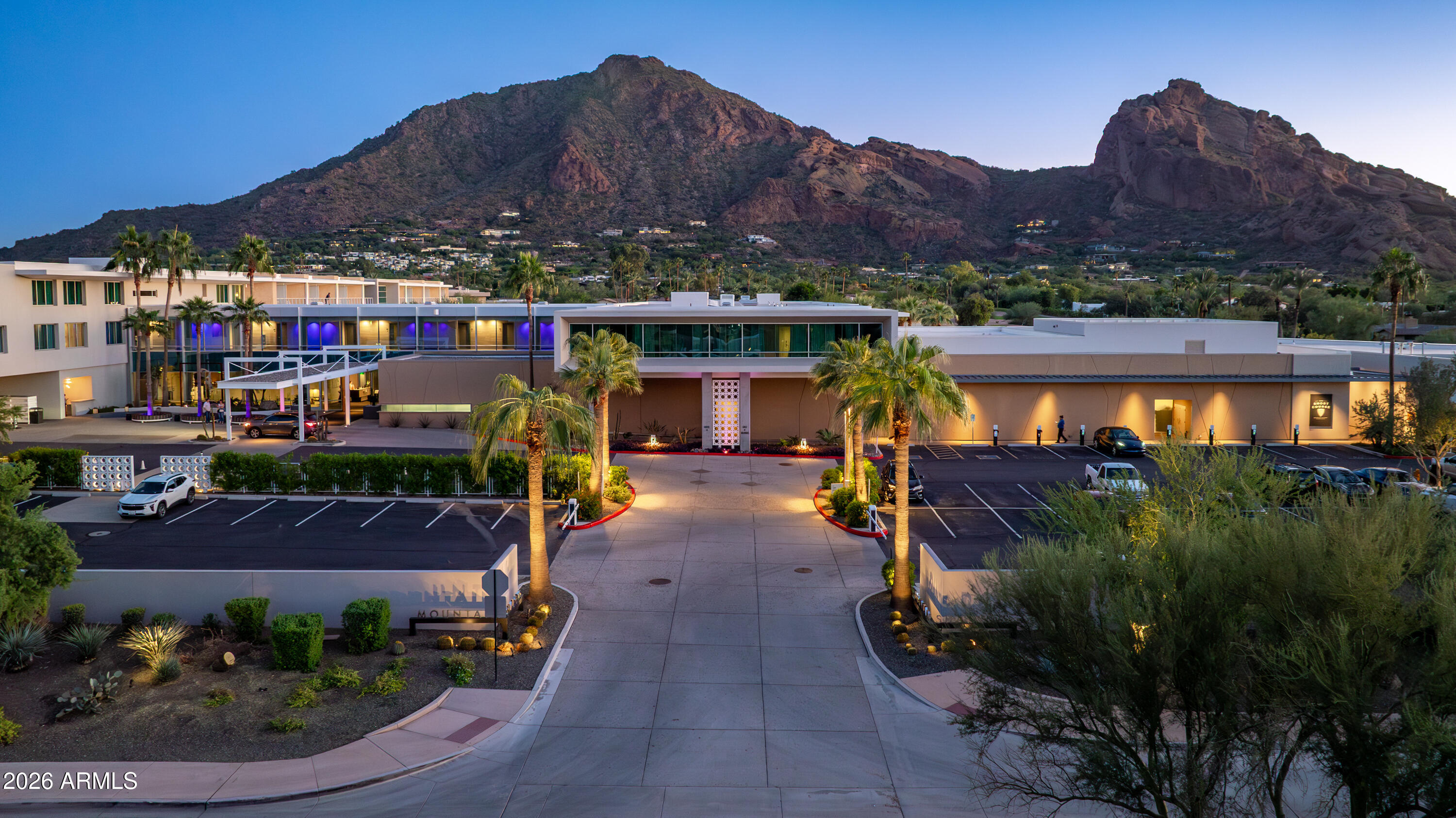 MOUNTAIN SHADOWS RESORT - CONDOMINIUM HOTEL - Residential