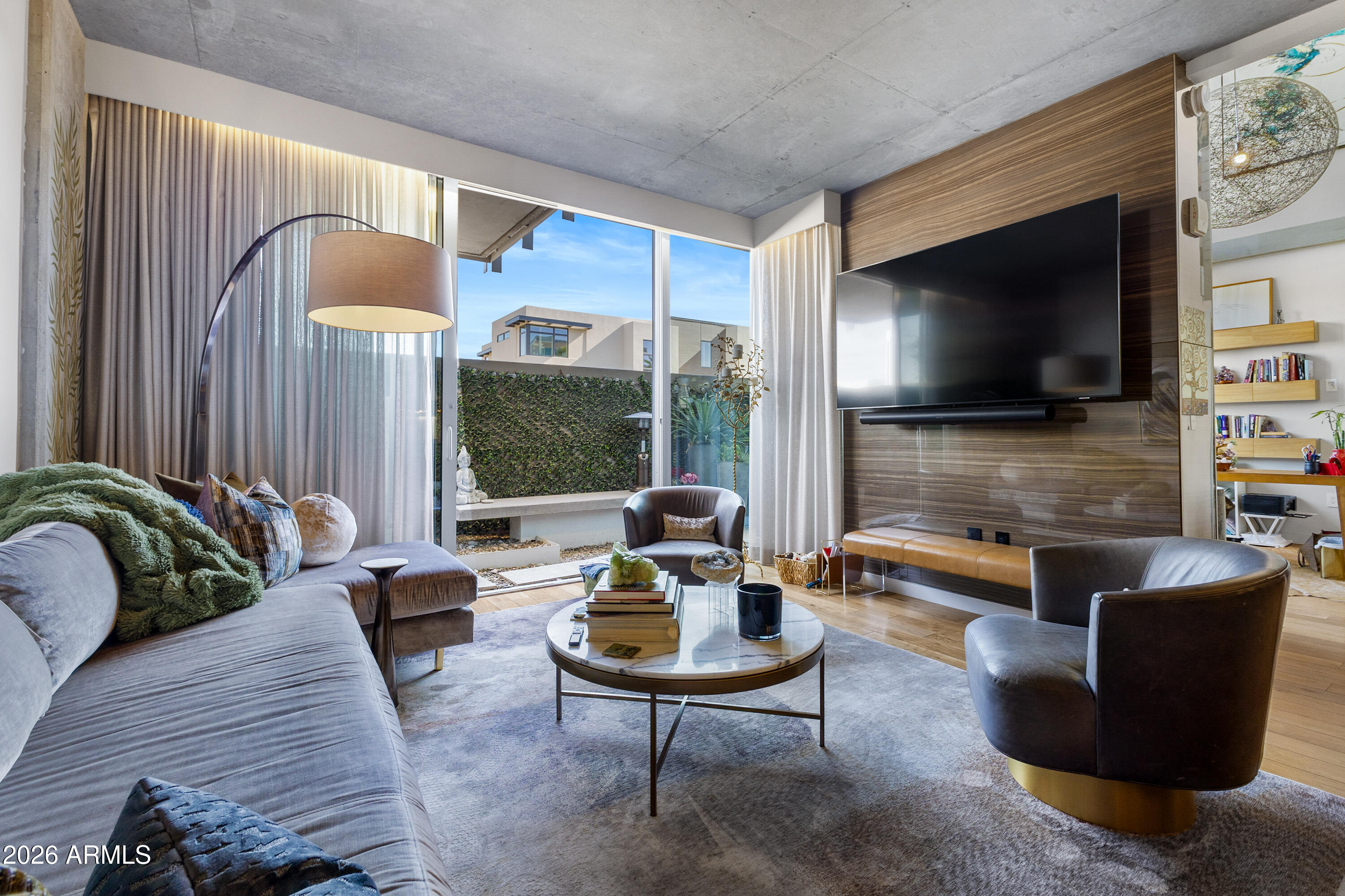 MOUNTAIN SHADOWS RESORT - CONDOMINIUM HOTEL - Residential