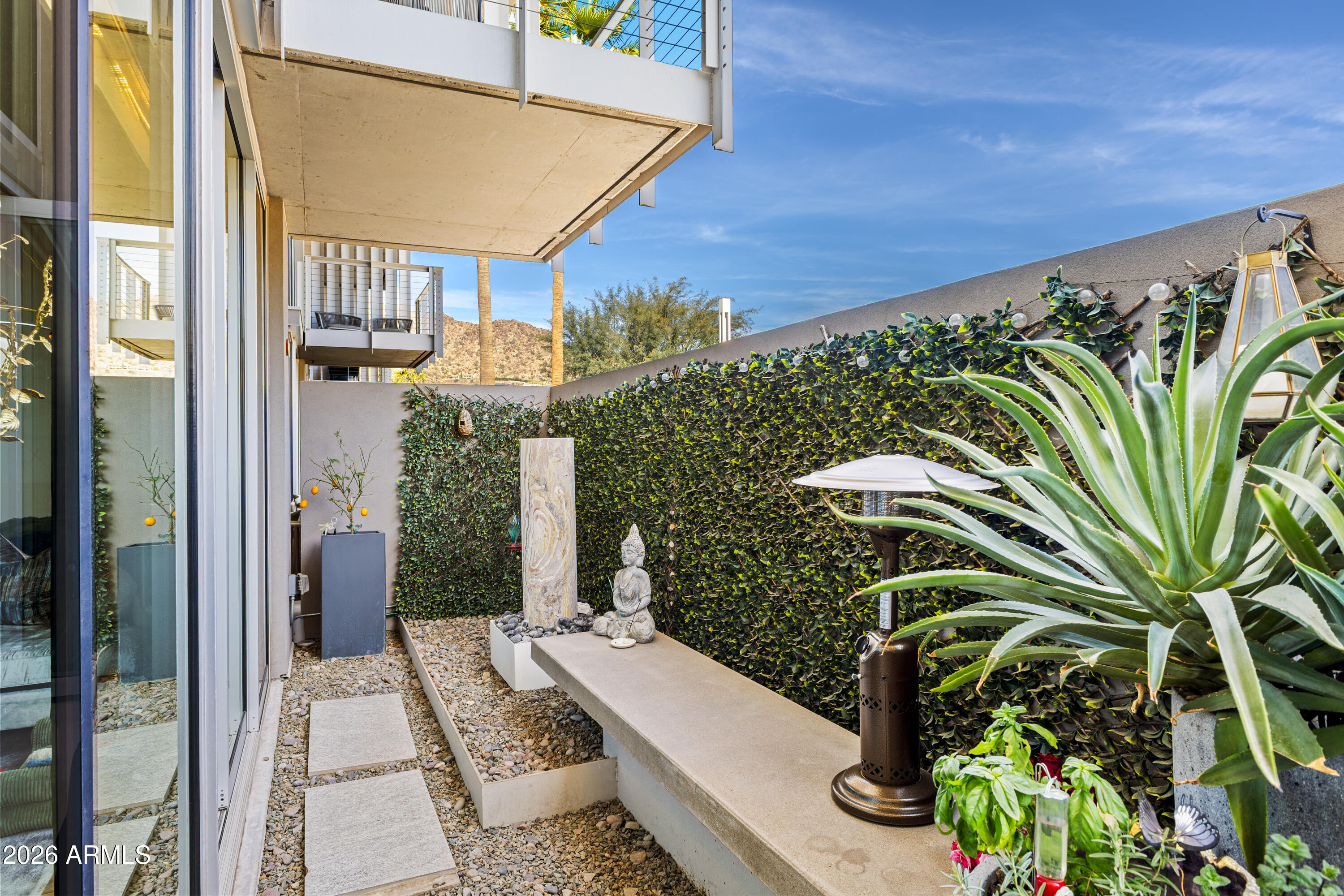 MOUNTAIN SHADOWS RESORT - CONDOMINIUM HOTEL - Residential