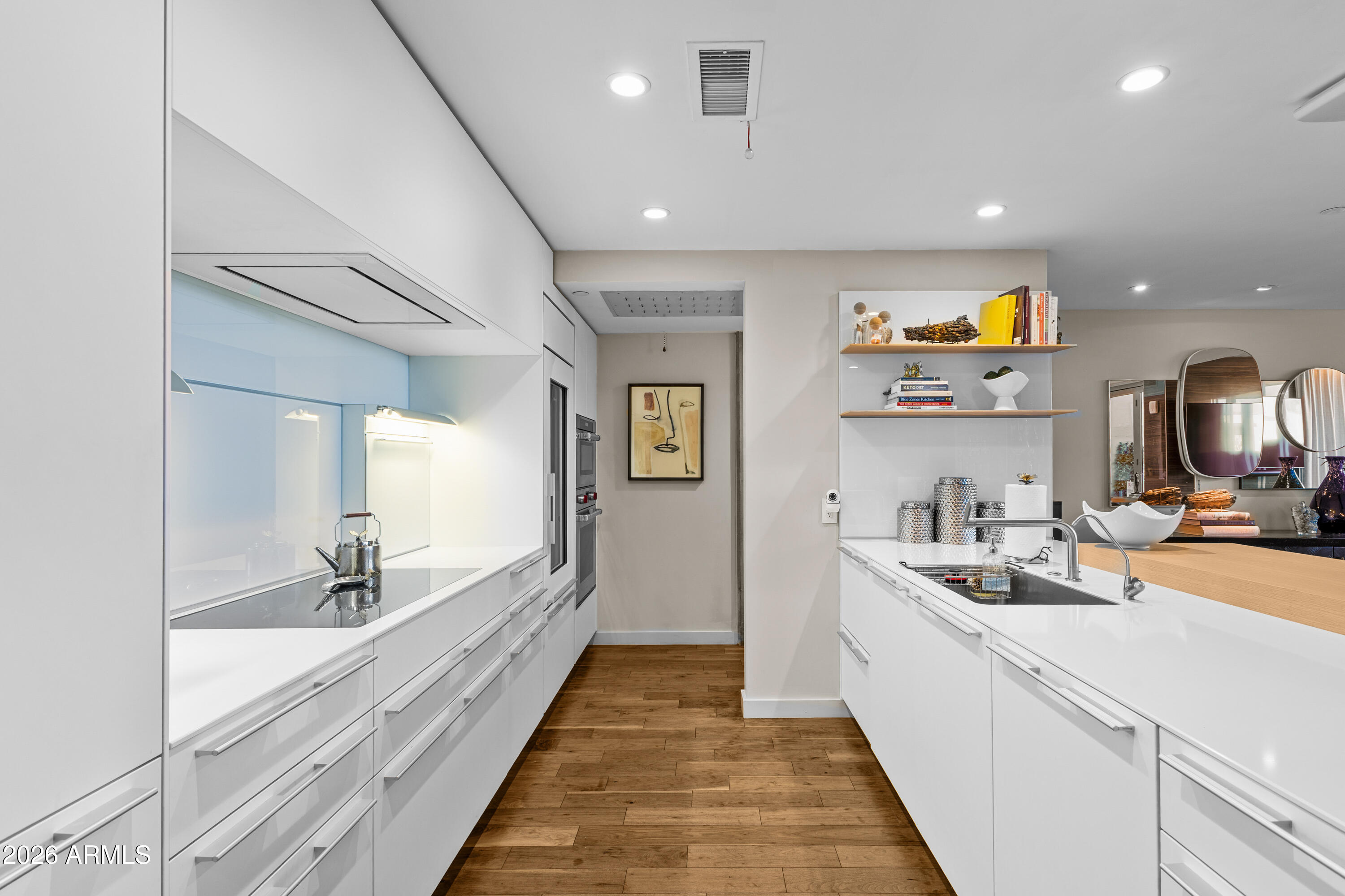 MOUNTAIN SHADOWS RESORT - CONDOMINIUM HOTEL - Residential