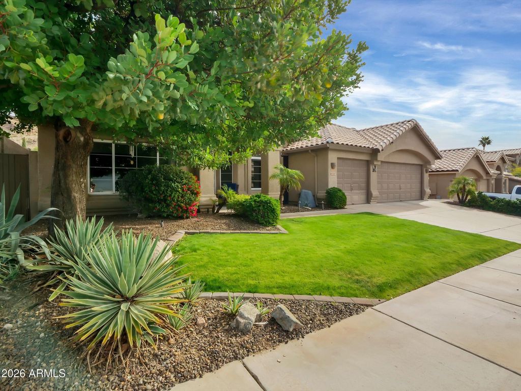 Photo of 14815 S 13th Place, Phoenix, AZ 85048 (MLS # 6977260)