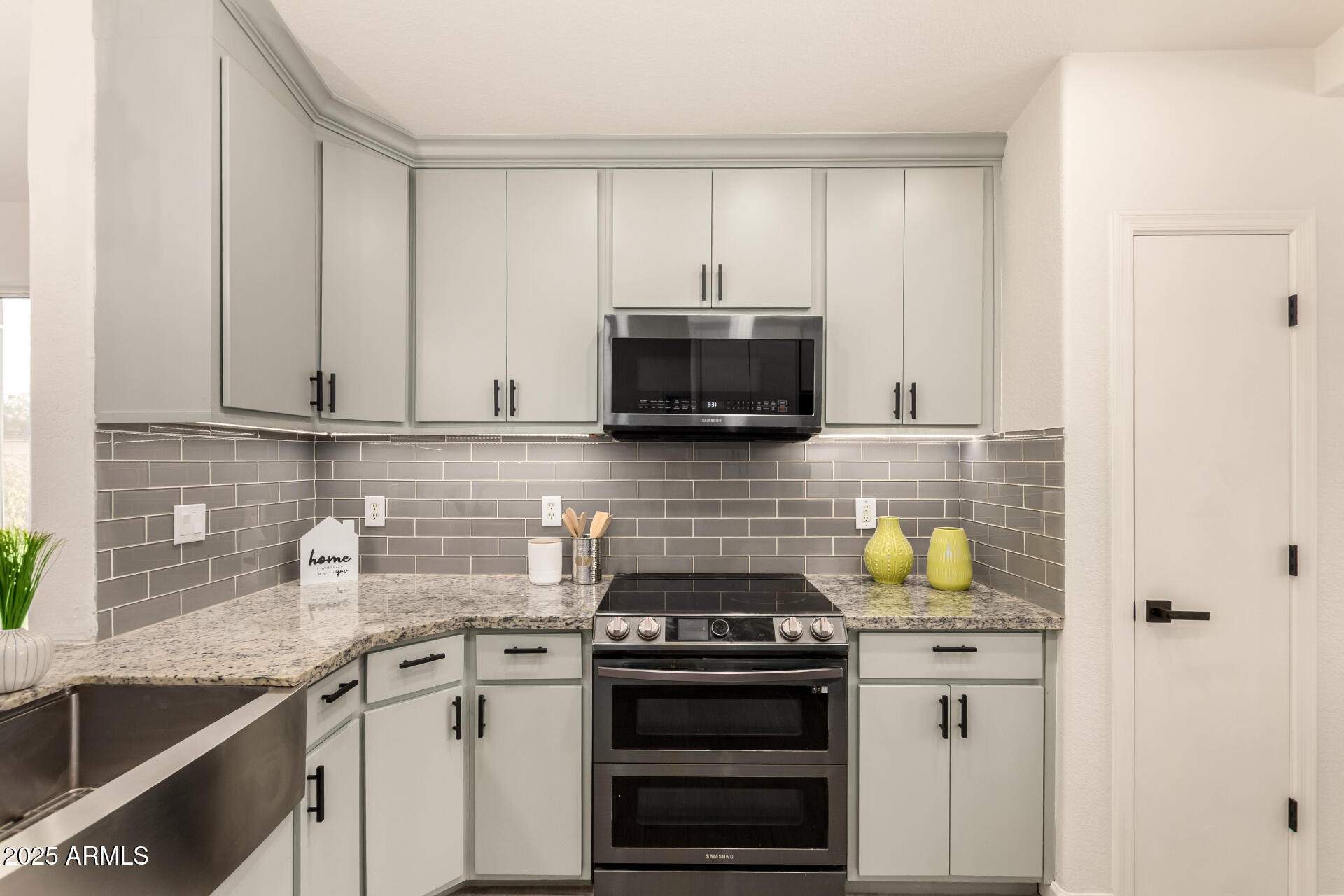 8214 W LUMBEE Street