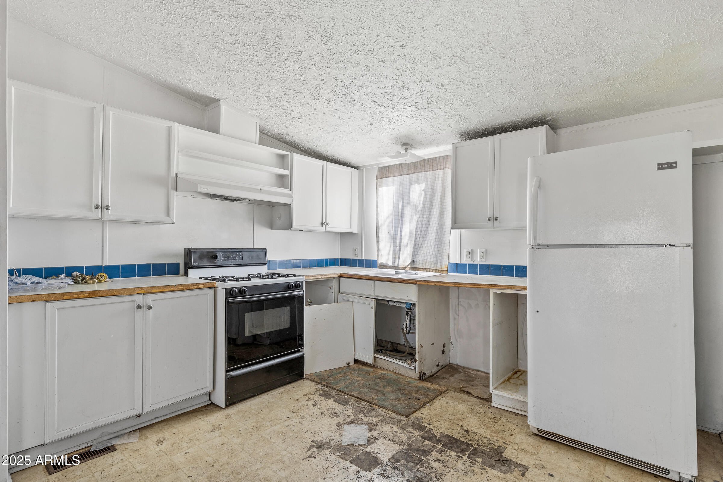 4354 E Crystal Drive