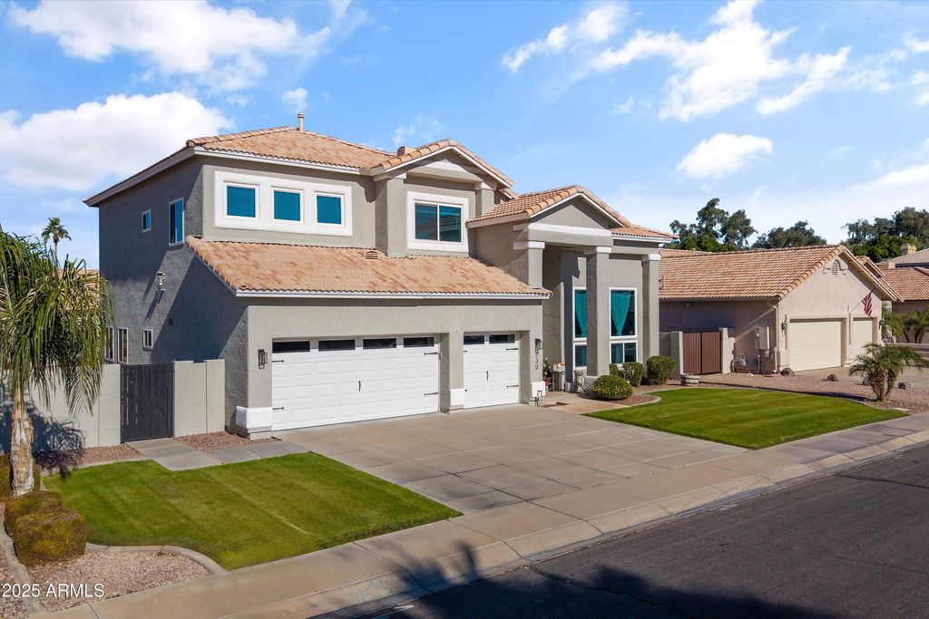 Photo of 230 E Arabian Drive, Gilbert, AZ 85296 (MLS # 6957184)