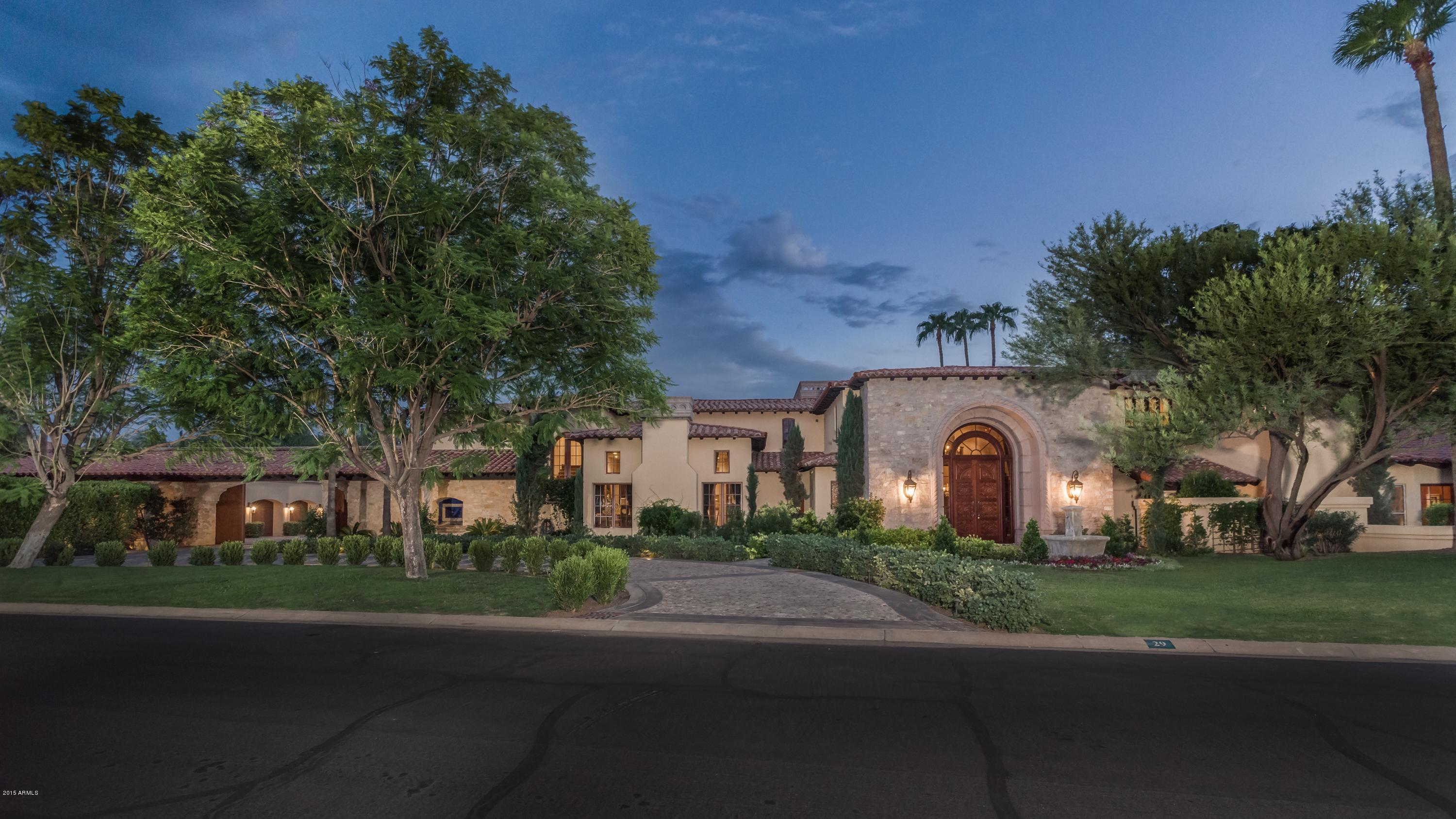 EQUESTRIAN MANOR - Residential