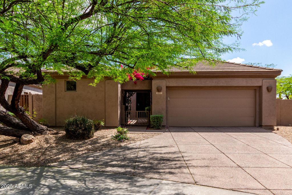 Photo of 32627 N 70th Street, Scottsdale, AZ 85266 (MLS # 6853635)