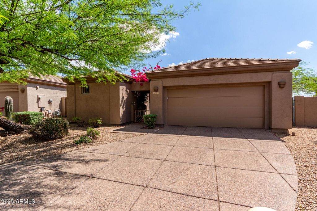 Photo of 32627 N 70th Street, Scottsdale, AZ 85266 (MLS # 6853635)
