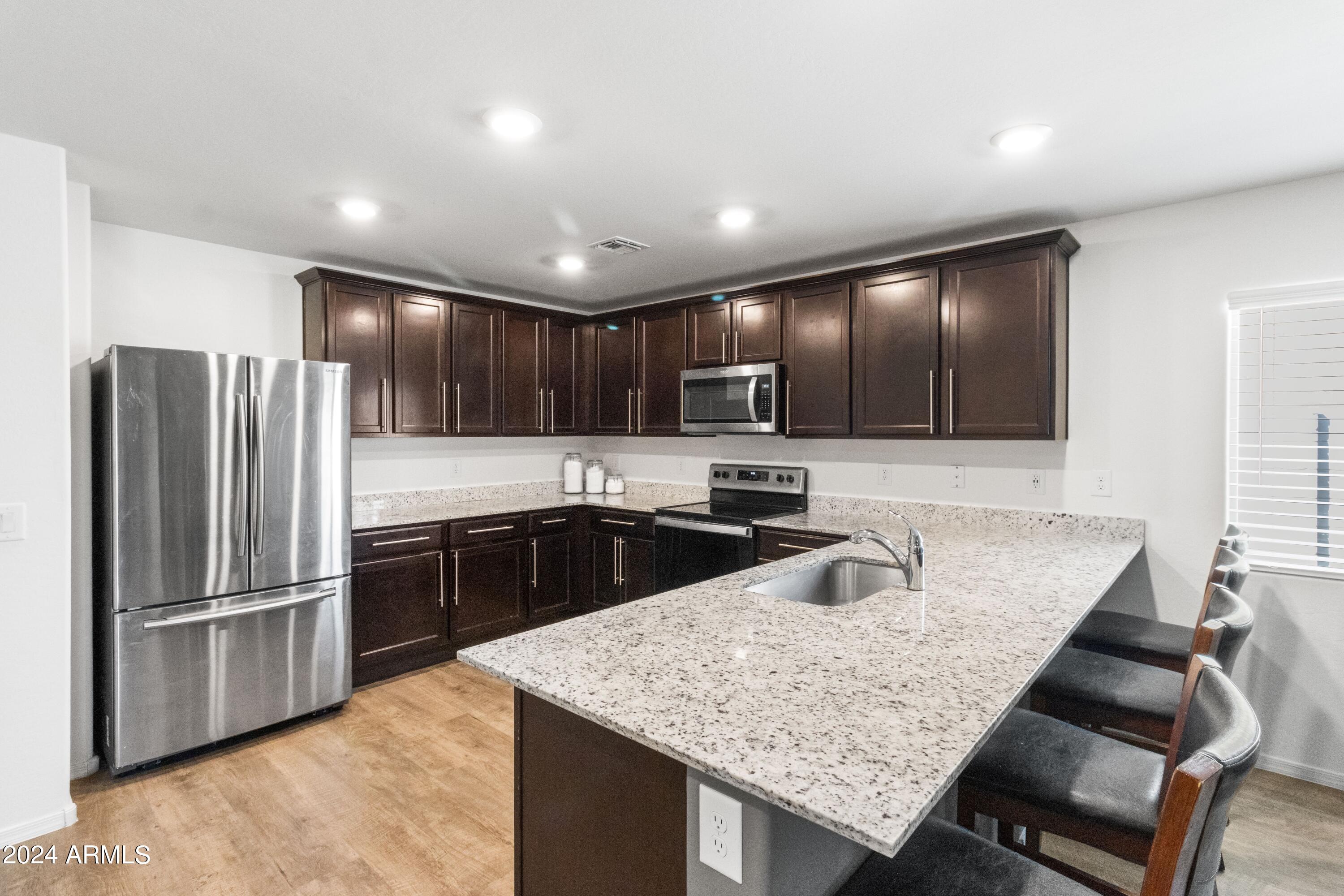 530 W PINTAIL Drive