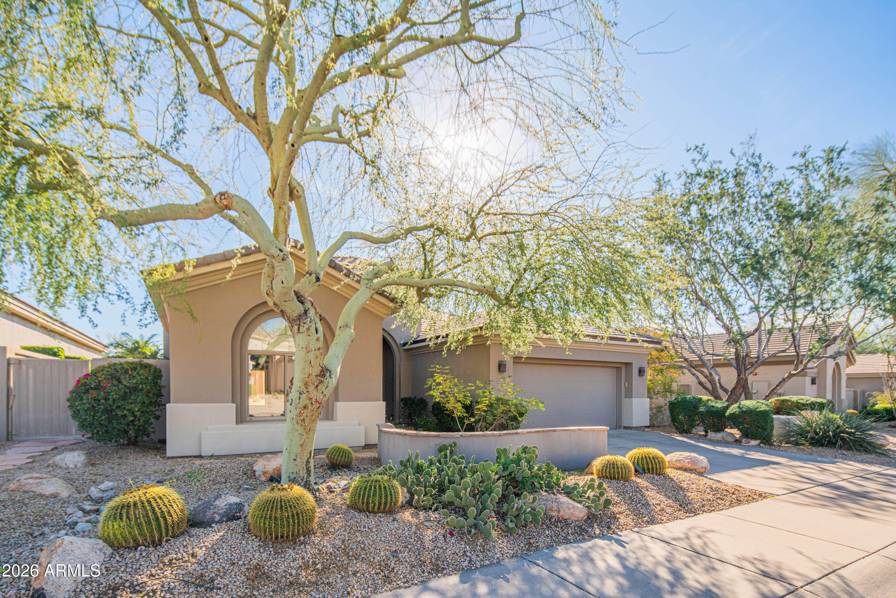 7683 E FLEDGLING Drive