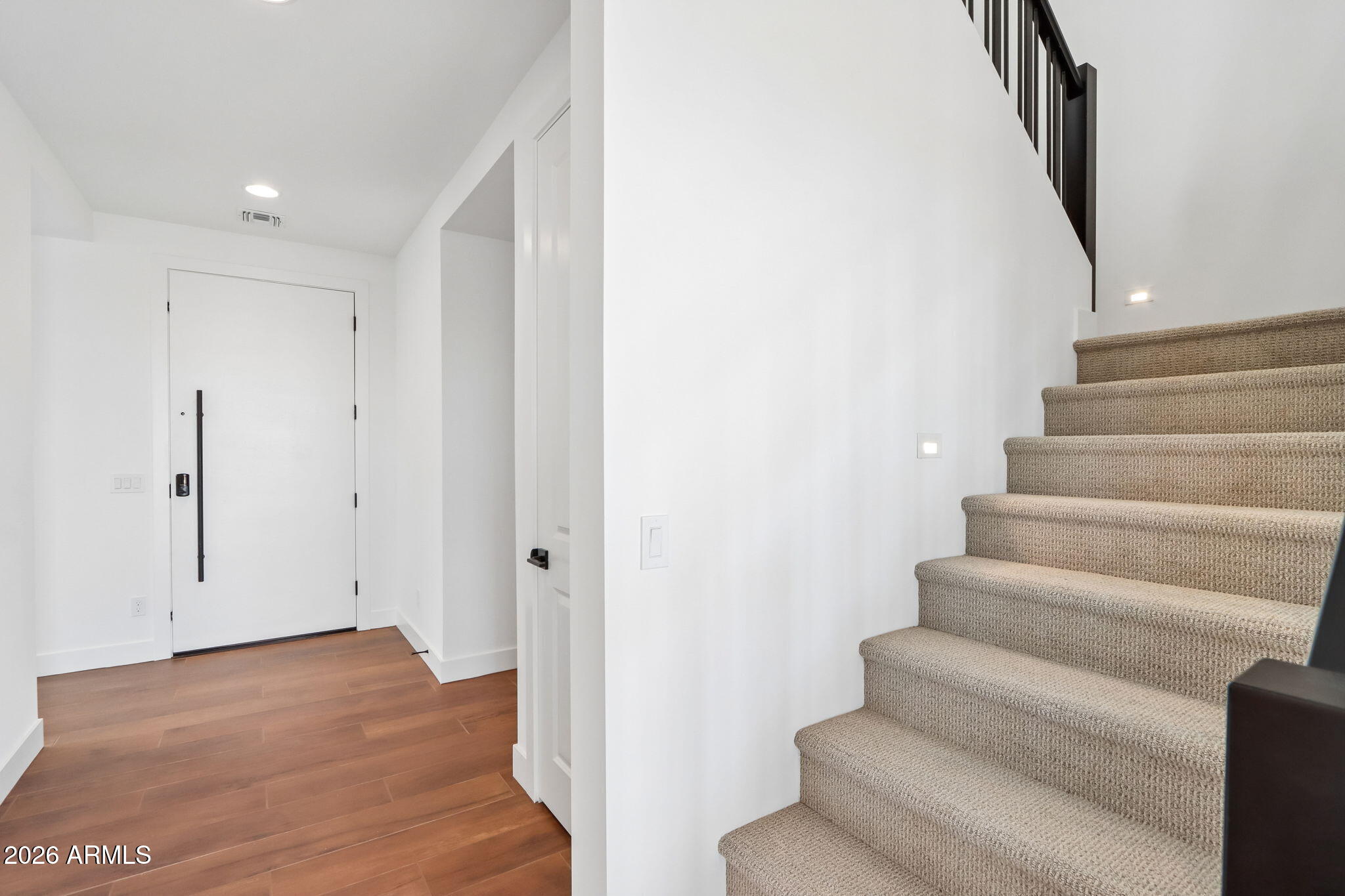 7317 W RUNNING DEER Trail