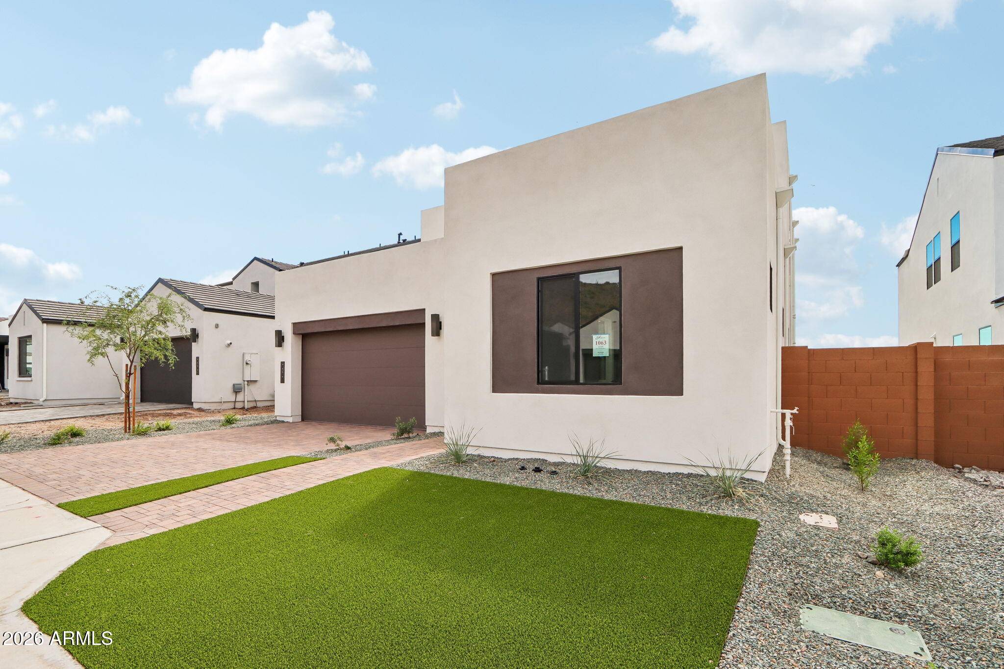 7317 W RUNNING DEER Trail