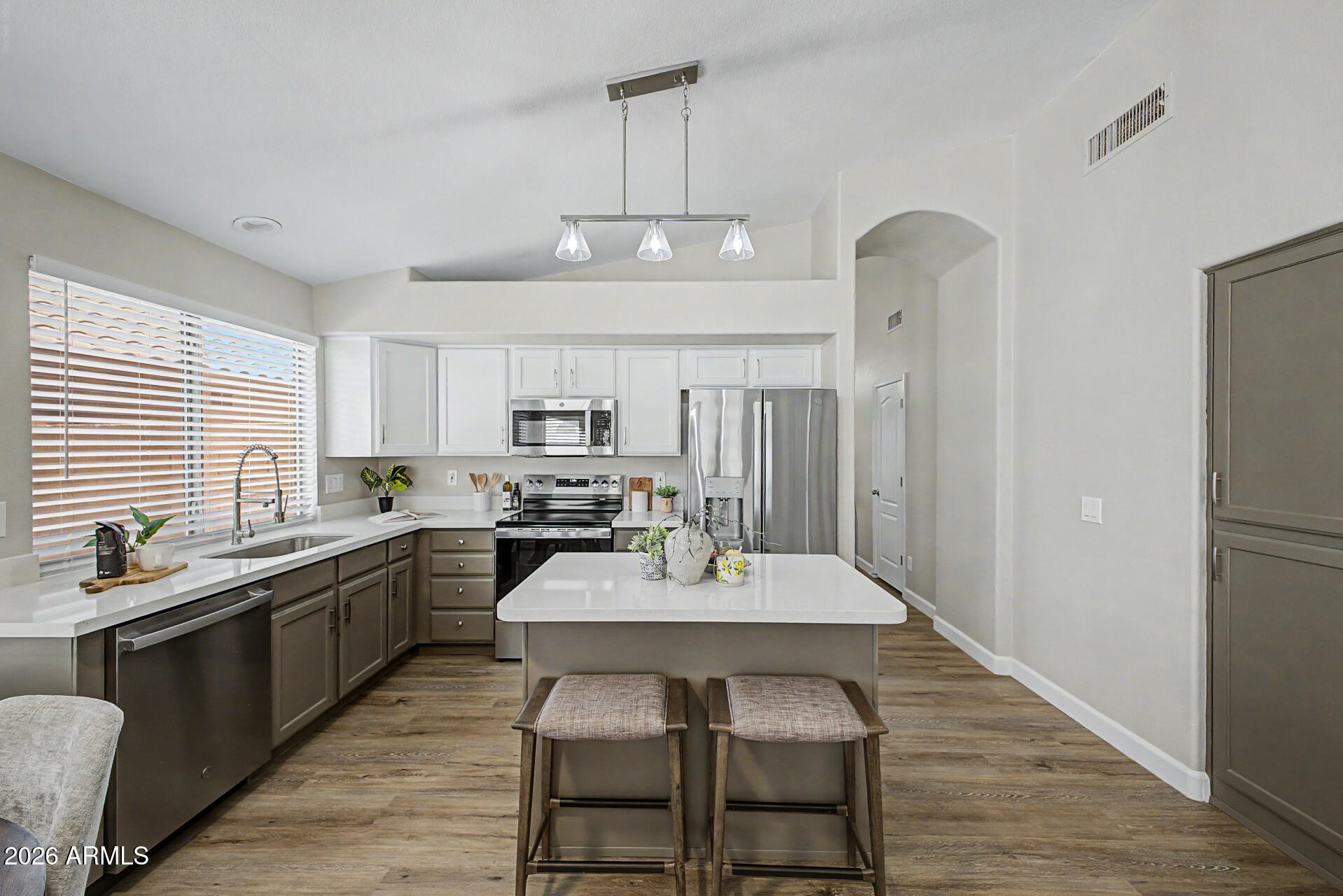 15208 W EUREKA Trail