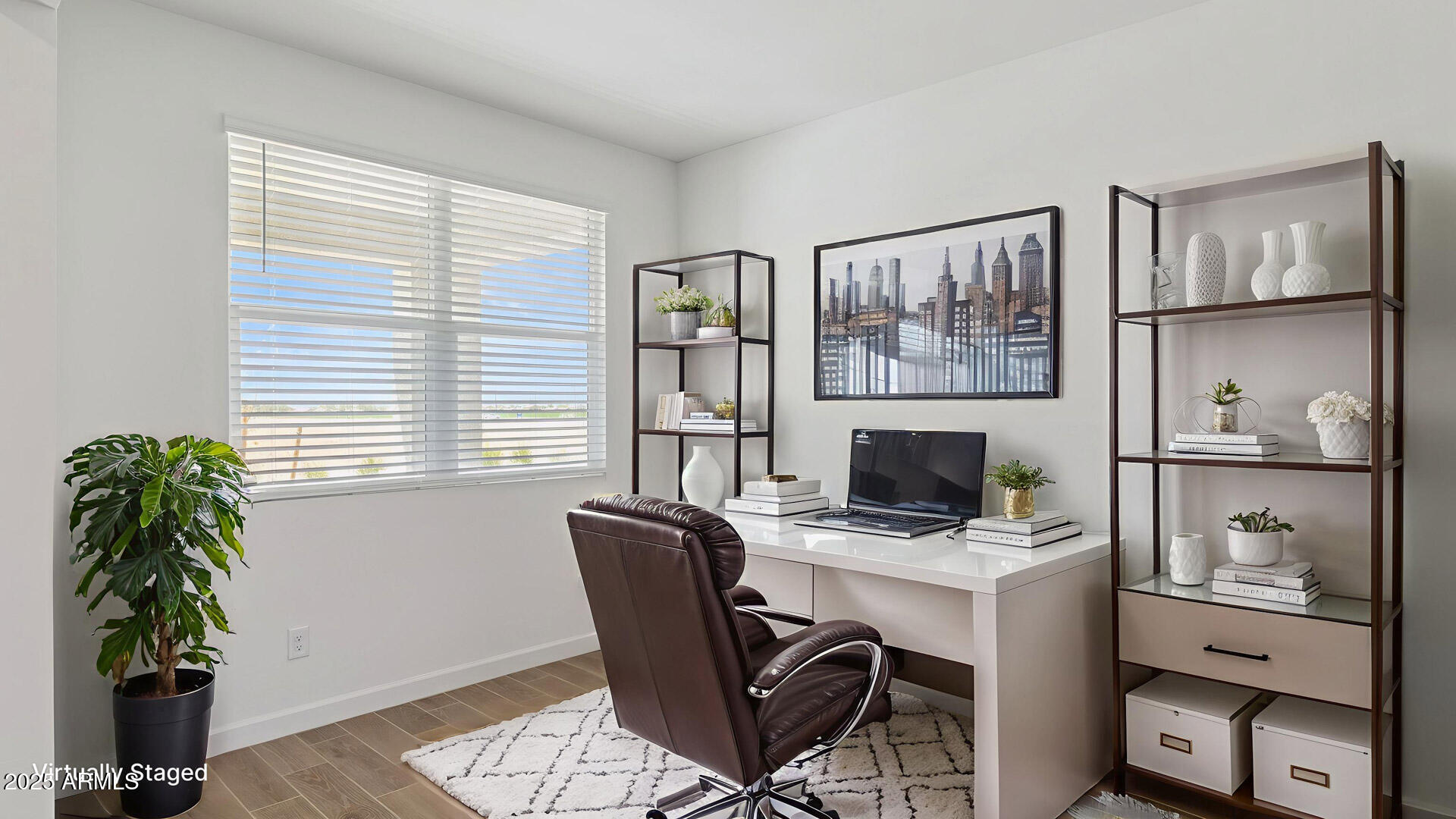 24237 W SOUTHGATE Avenue