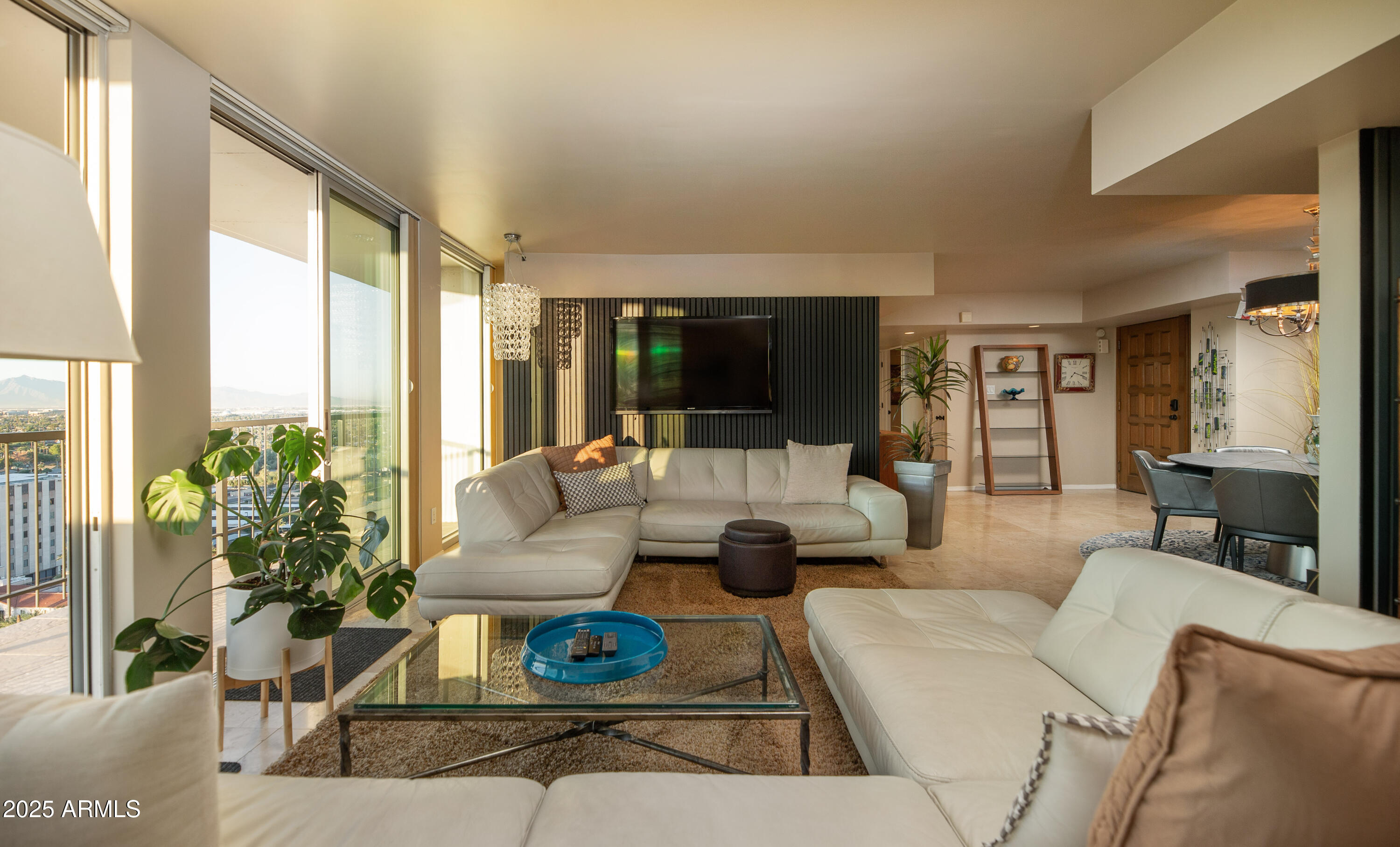 2323 N CENTRAL Avenue 1701